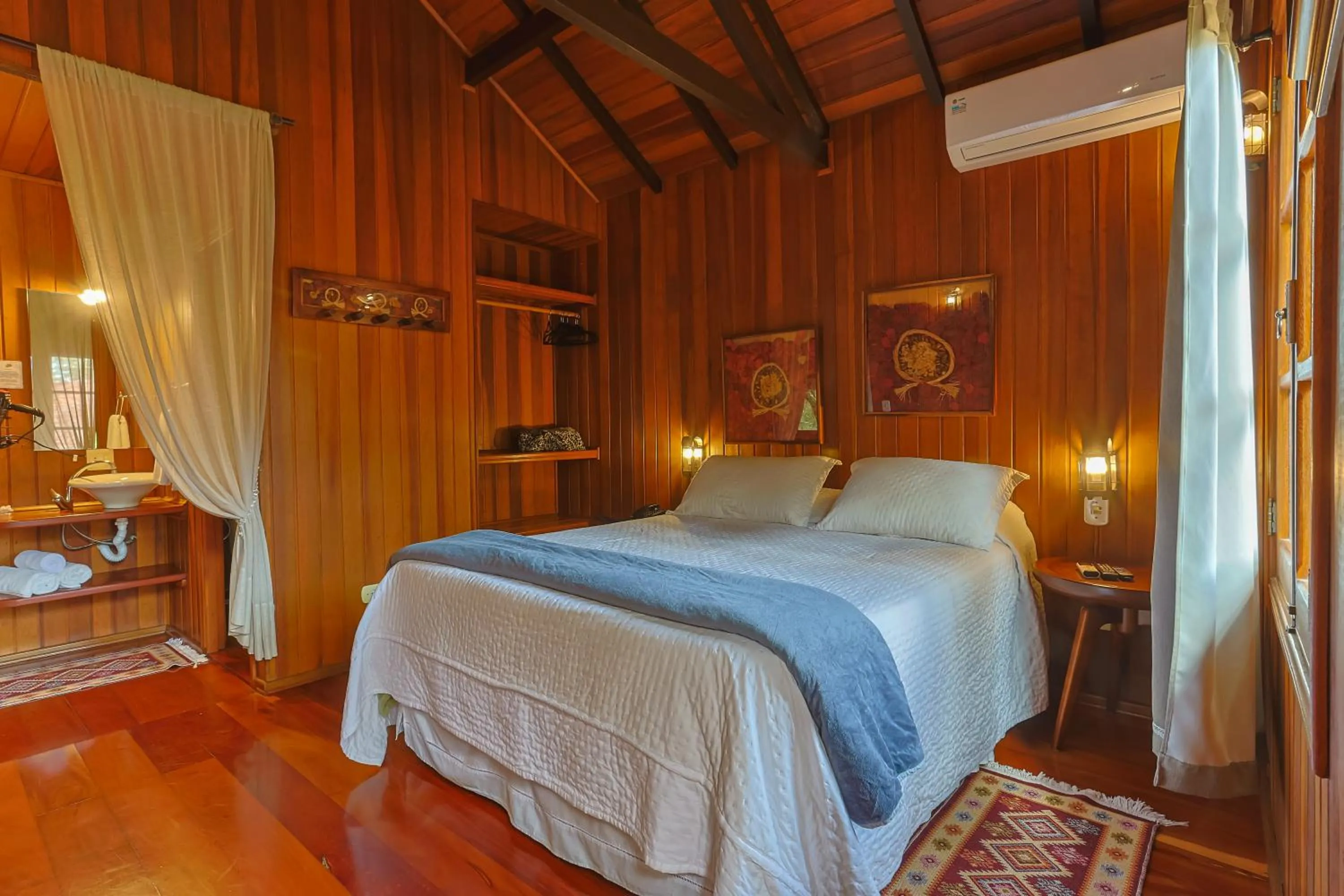 Bedroom, Bed in Pousada & Spa Cantos e Contos