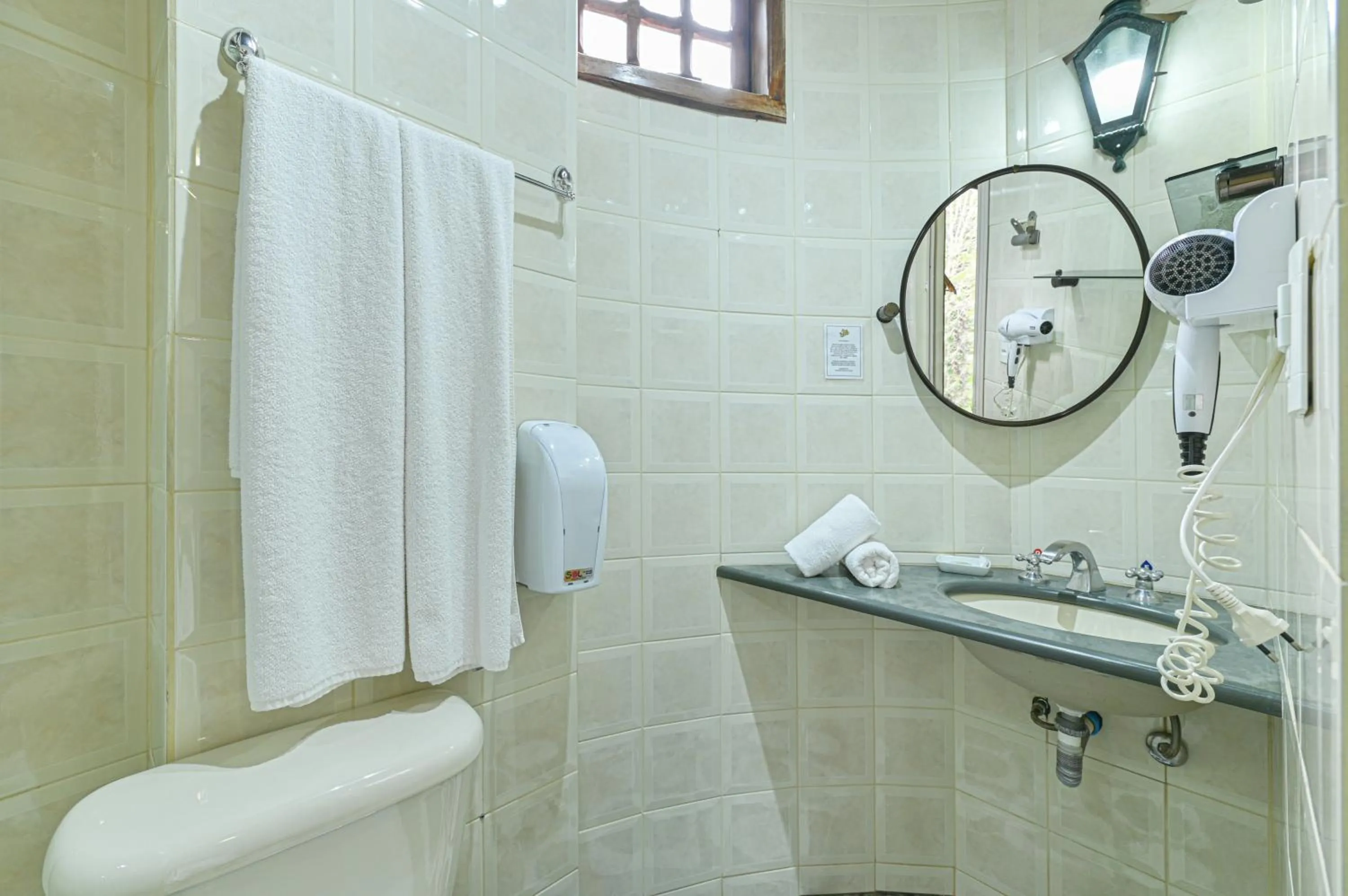 Bathroom in Pousada & Spa Cantos e Contos