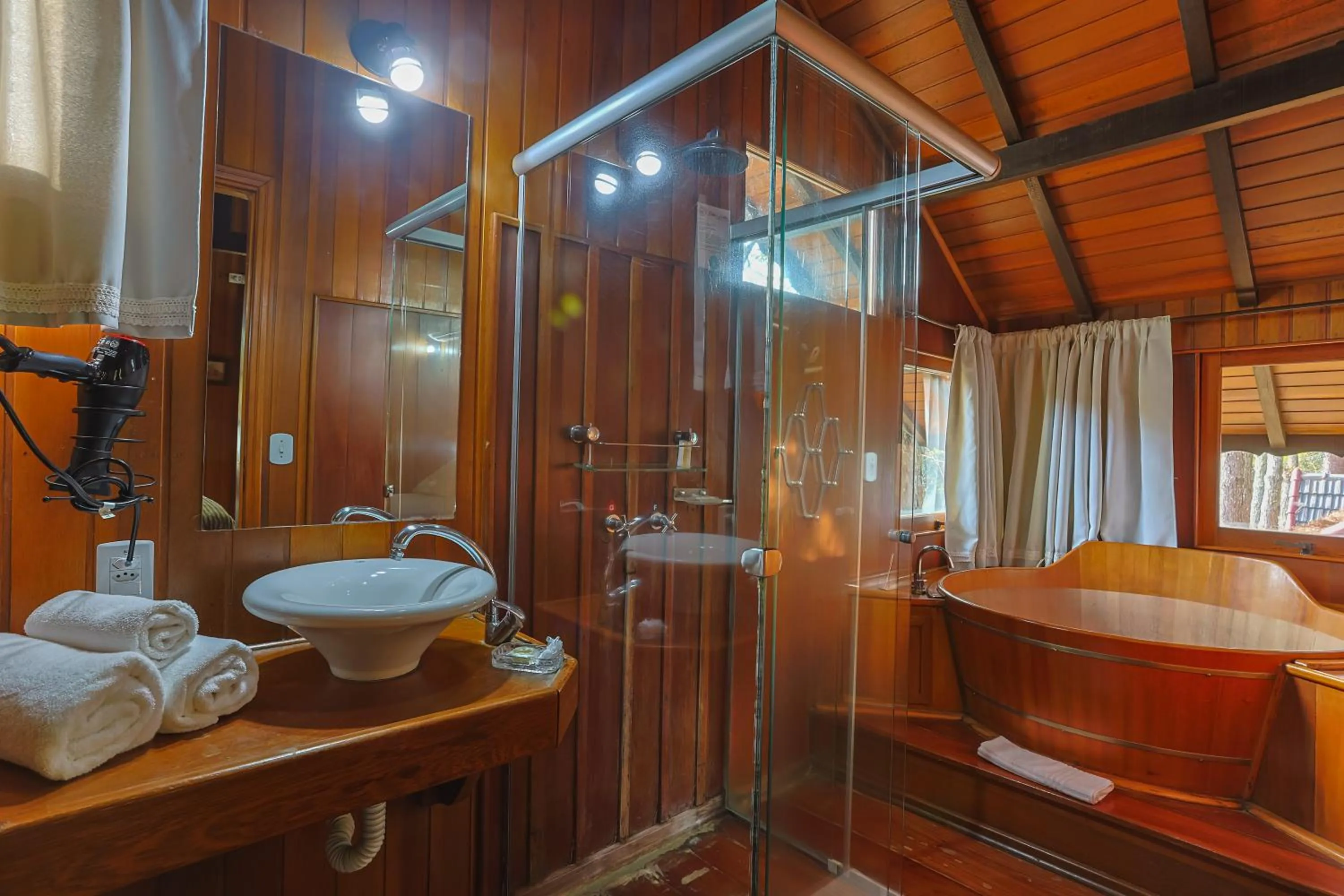 Bath in Pousada & Spa Cantos e Contos