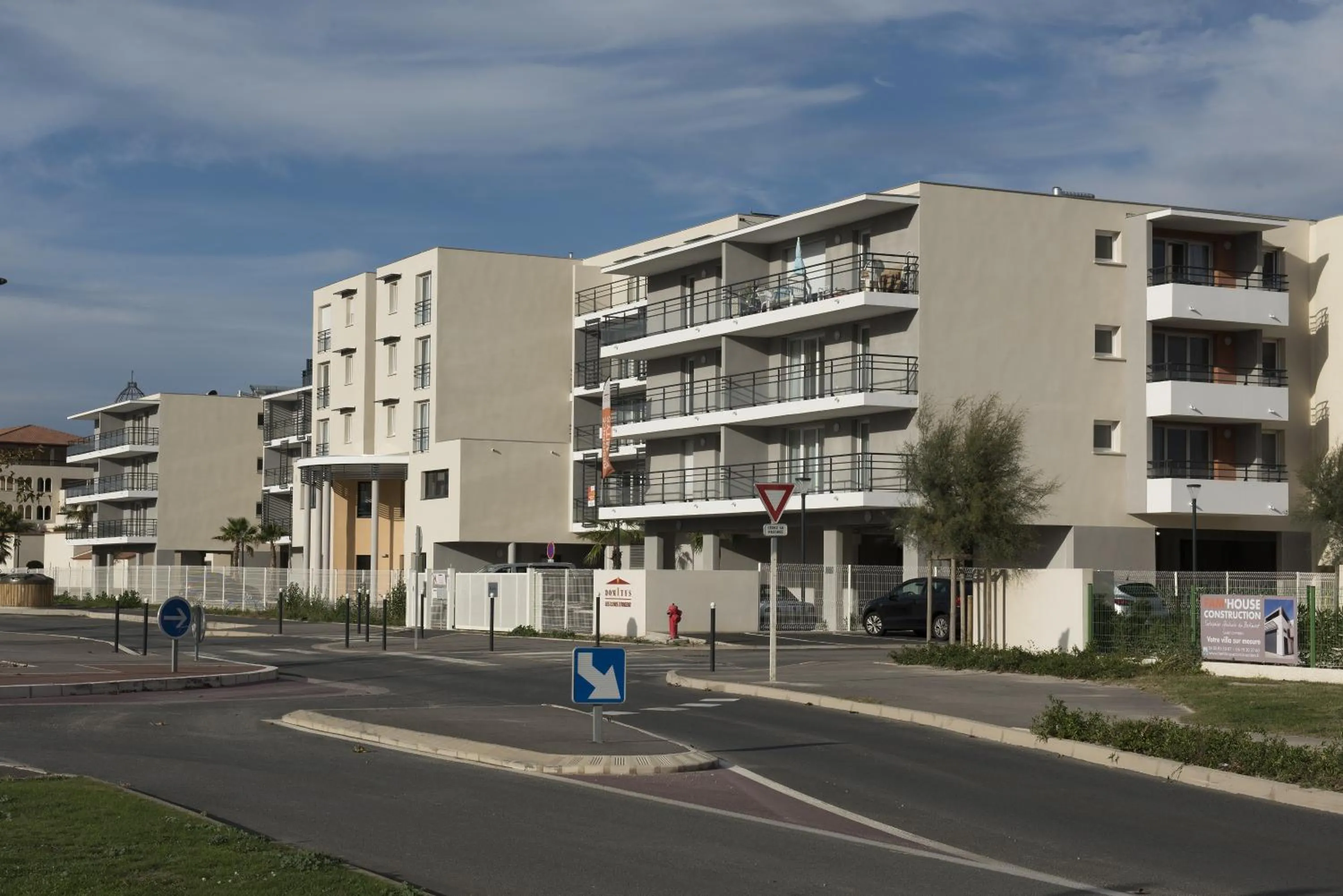 Facade/entrance in Domitys Les Dunes D'argent