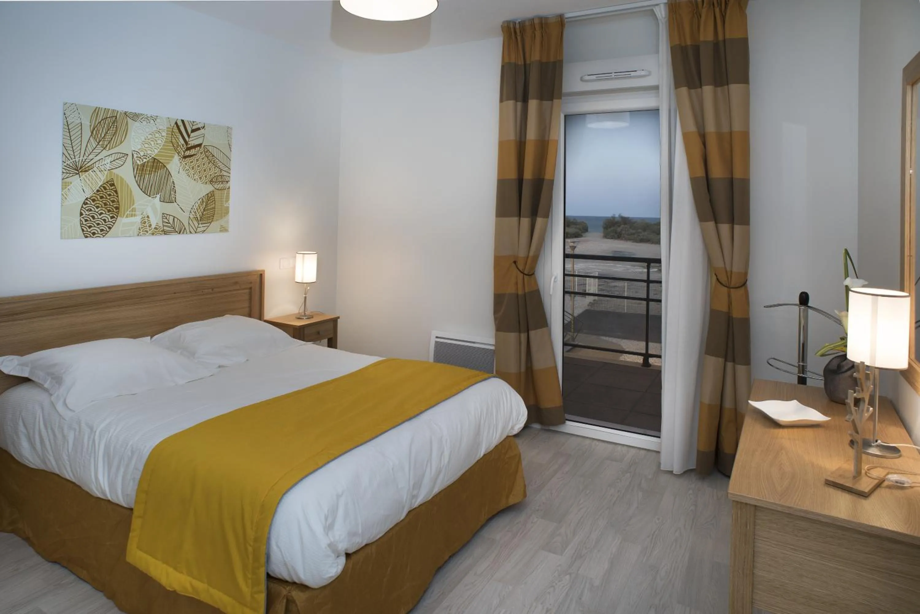 Photo of the whole room, Bed in Domitys Les Dunes D'argent