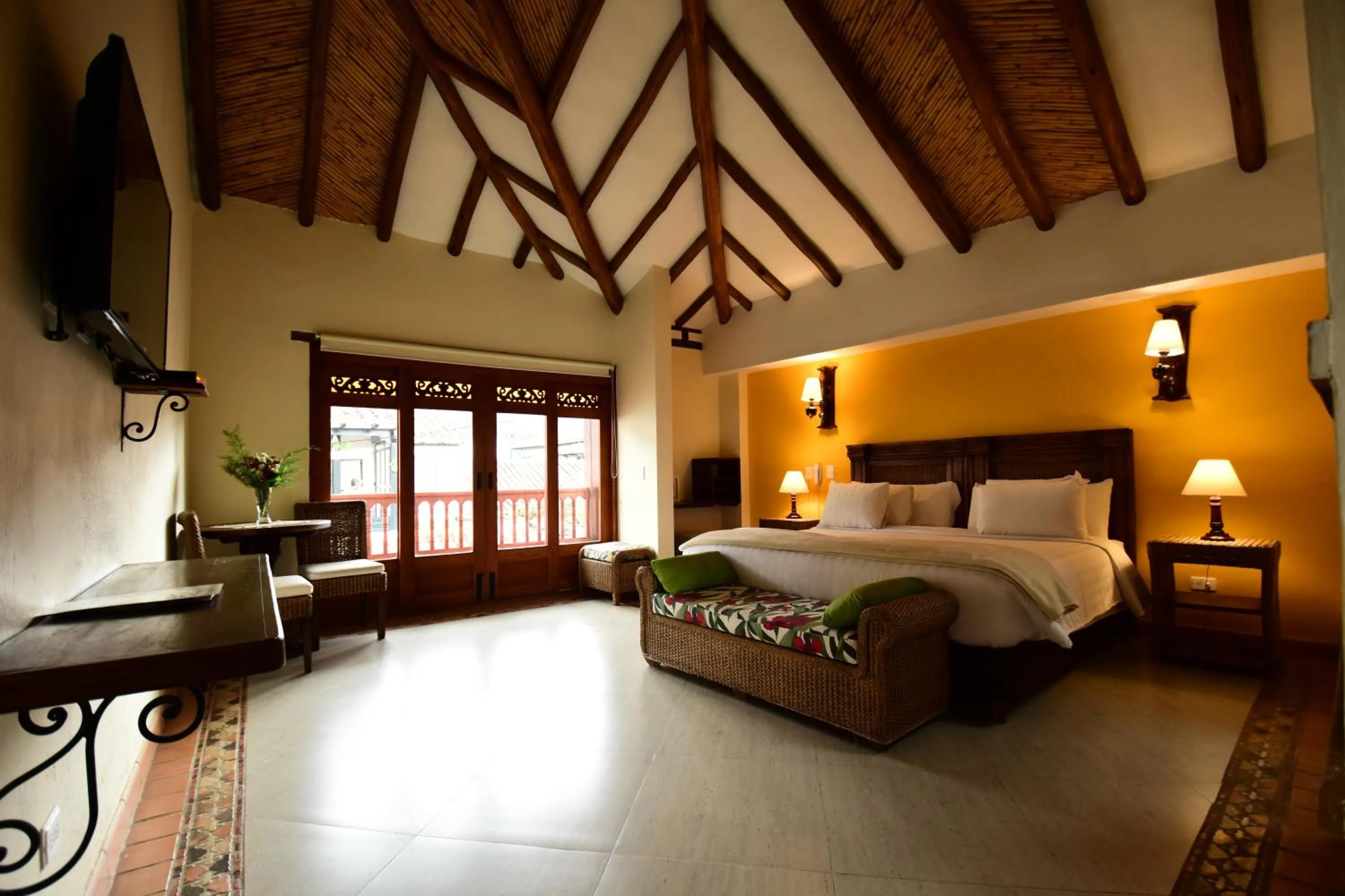 Bed in Hotel Campanario de la Villa