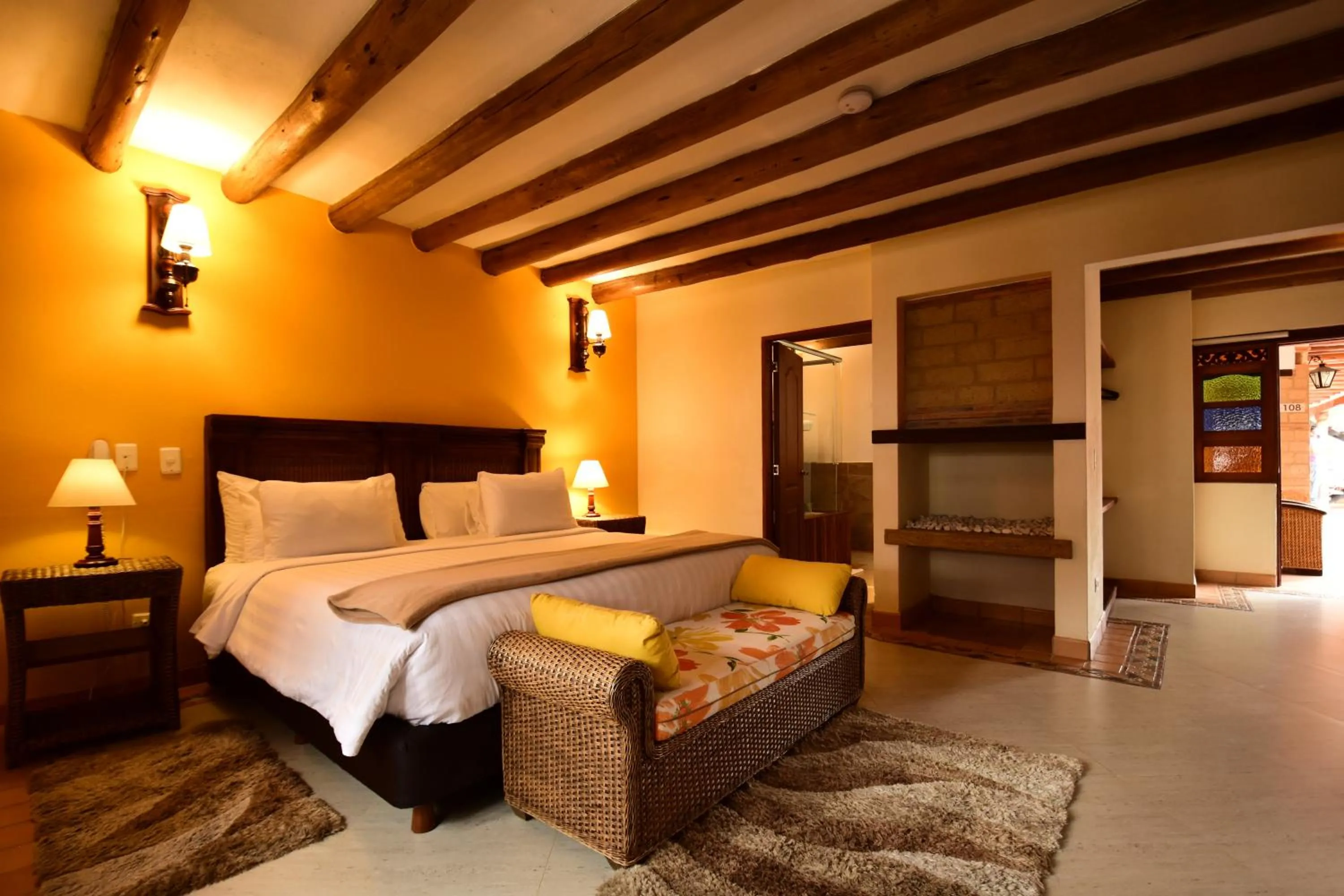 Suite in Hotel Campanario de la Villa