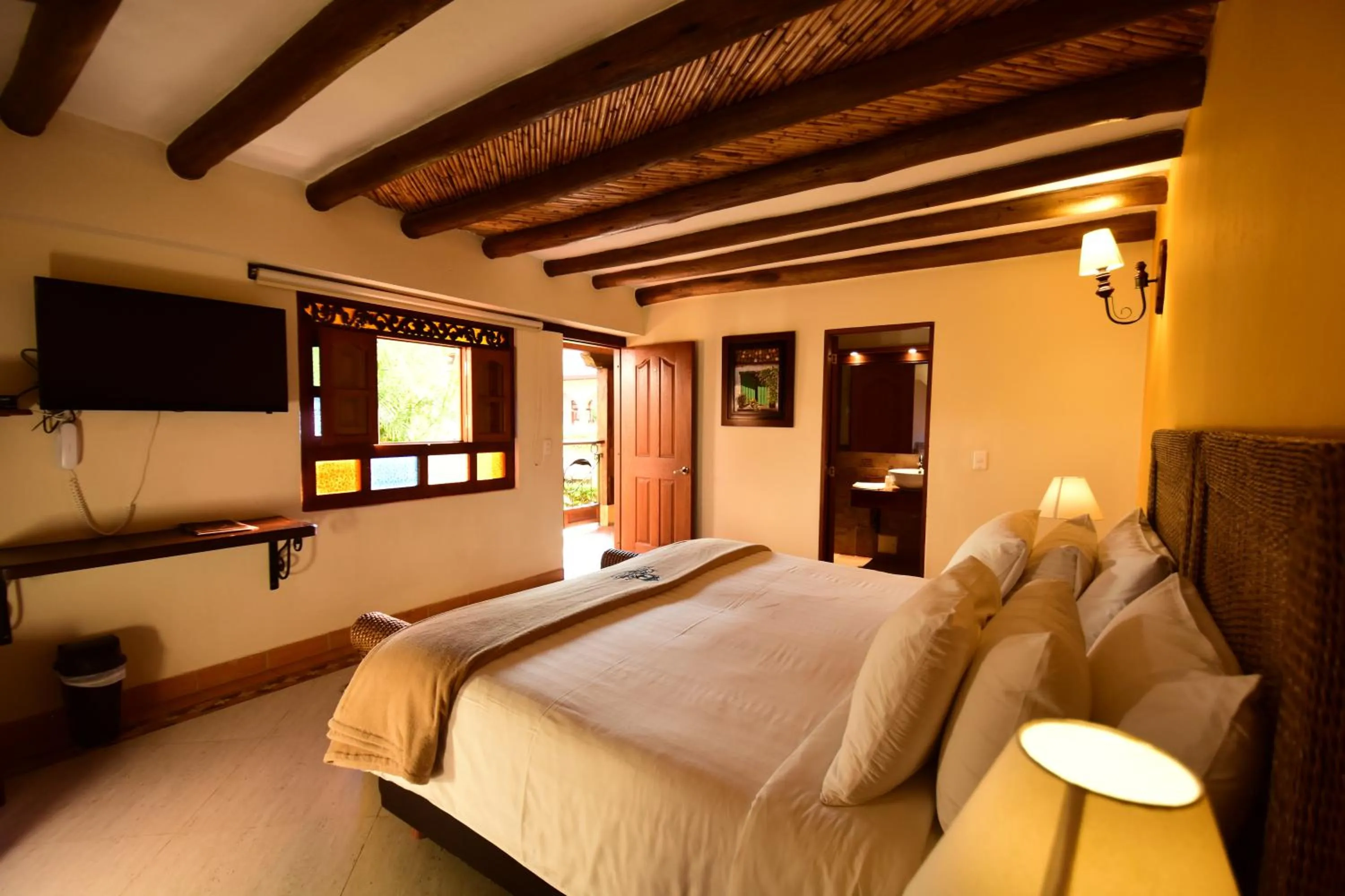 Bed in Hotel Campanario de la Villa