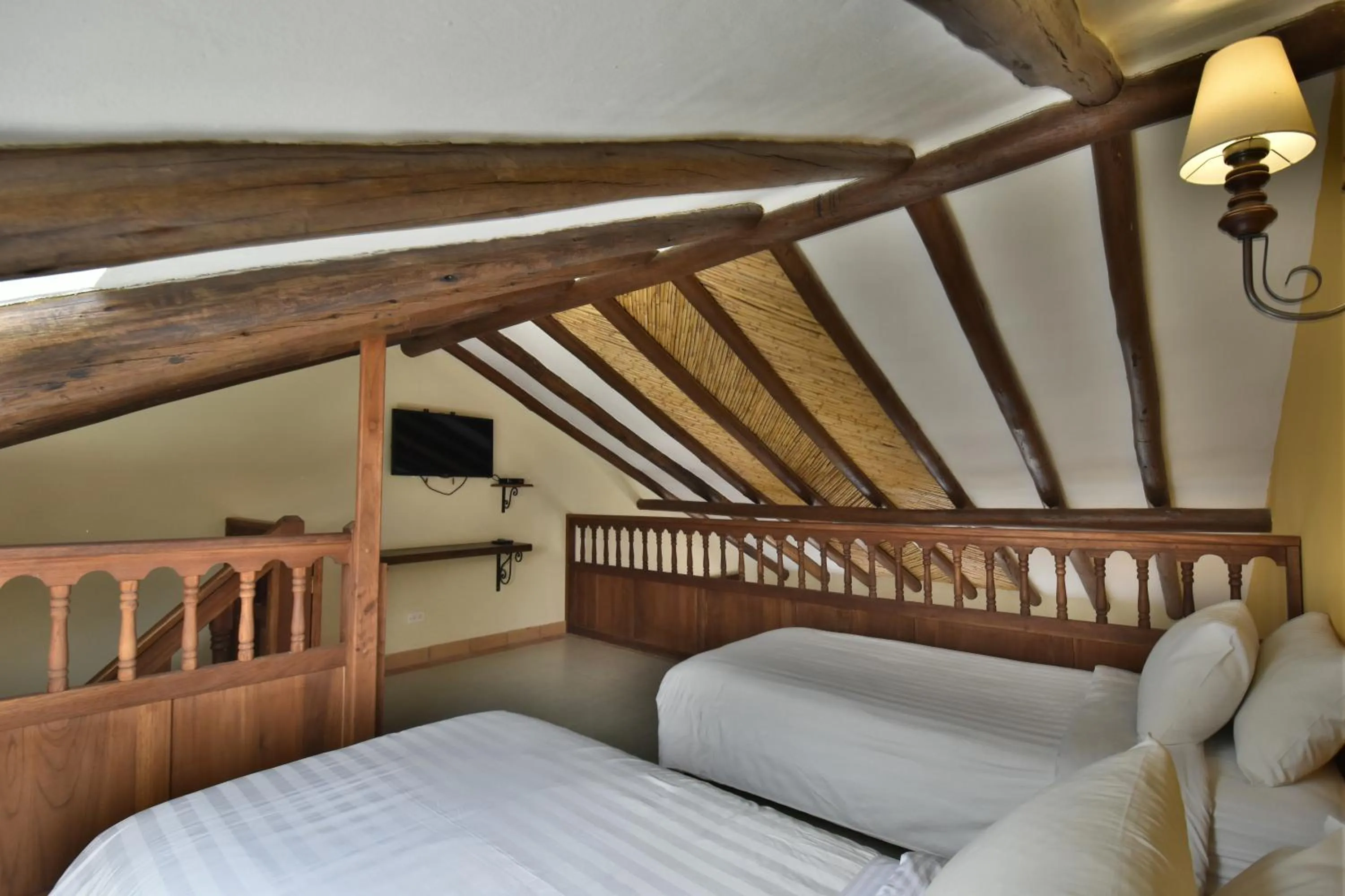 Bed in Hotel Campanario de la Villa