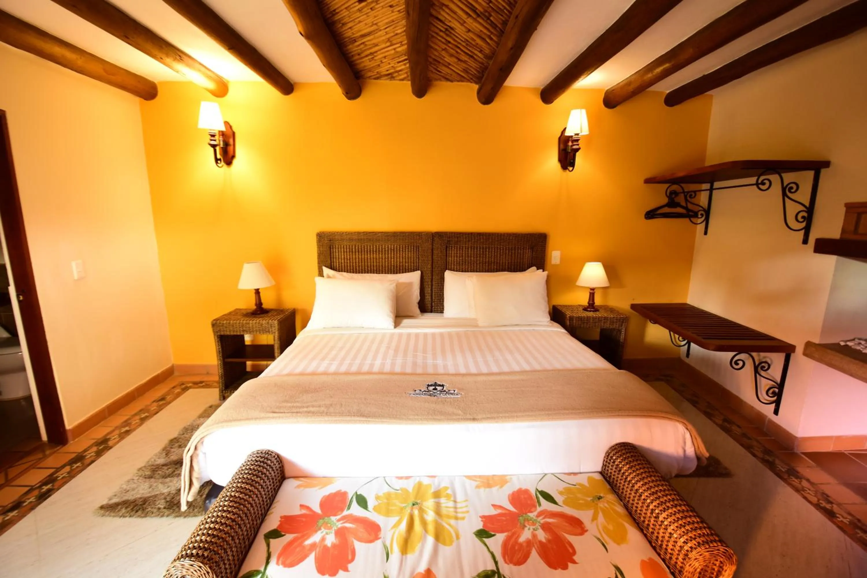 Bed in Hotel Campanario de la Villa