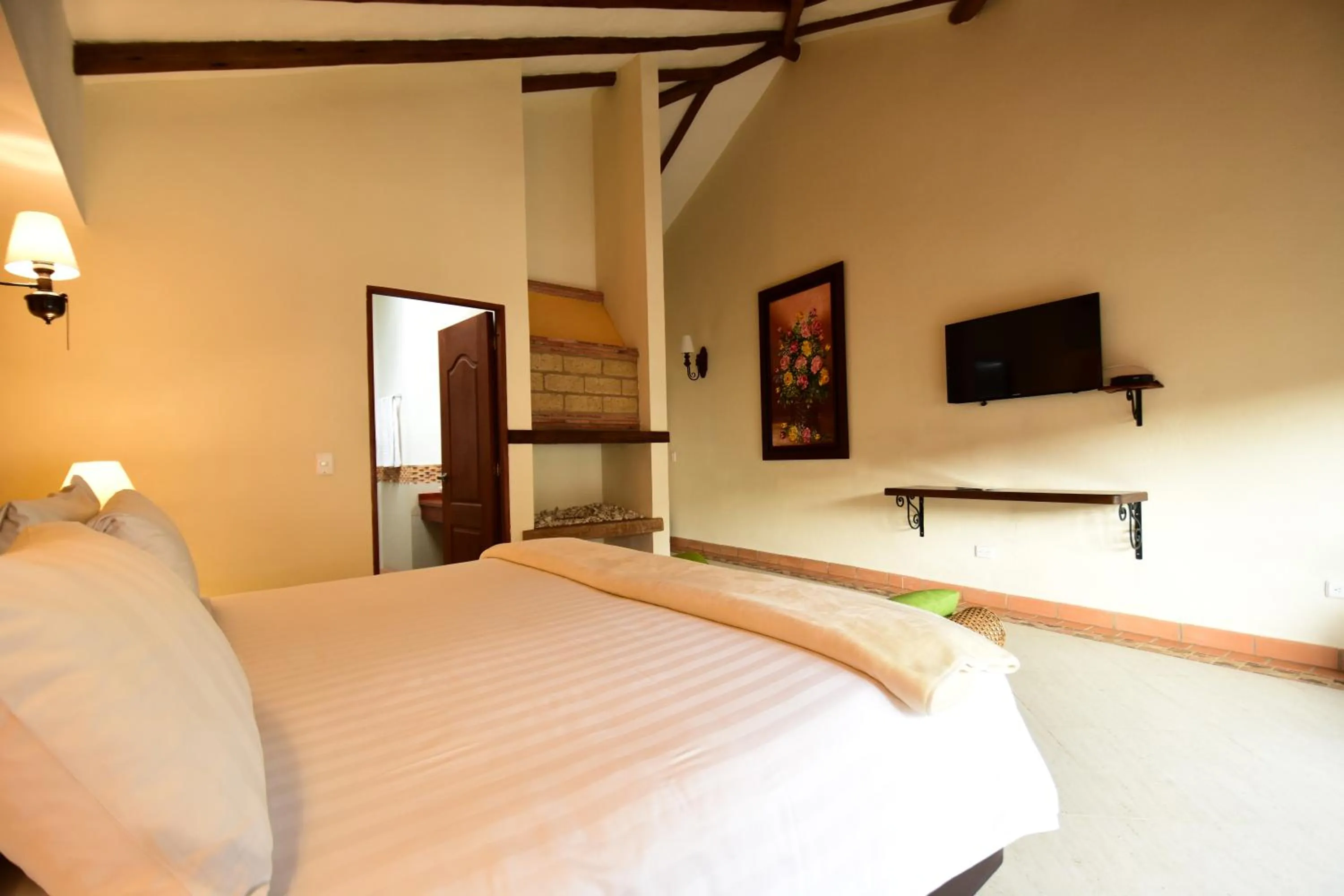 Bed in Hotel Campanario de la Villa