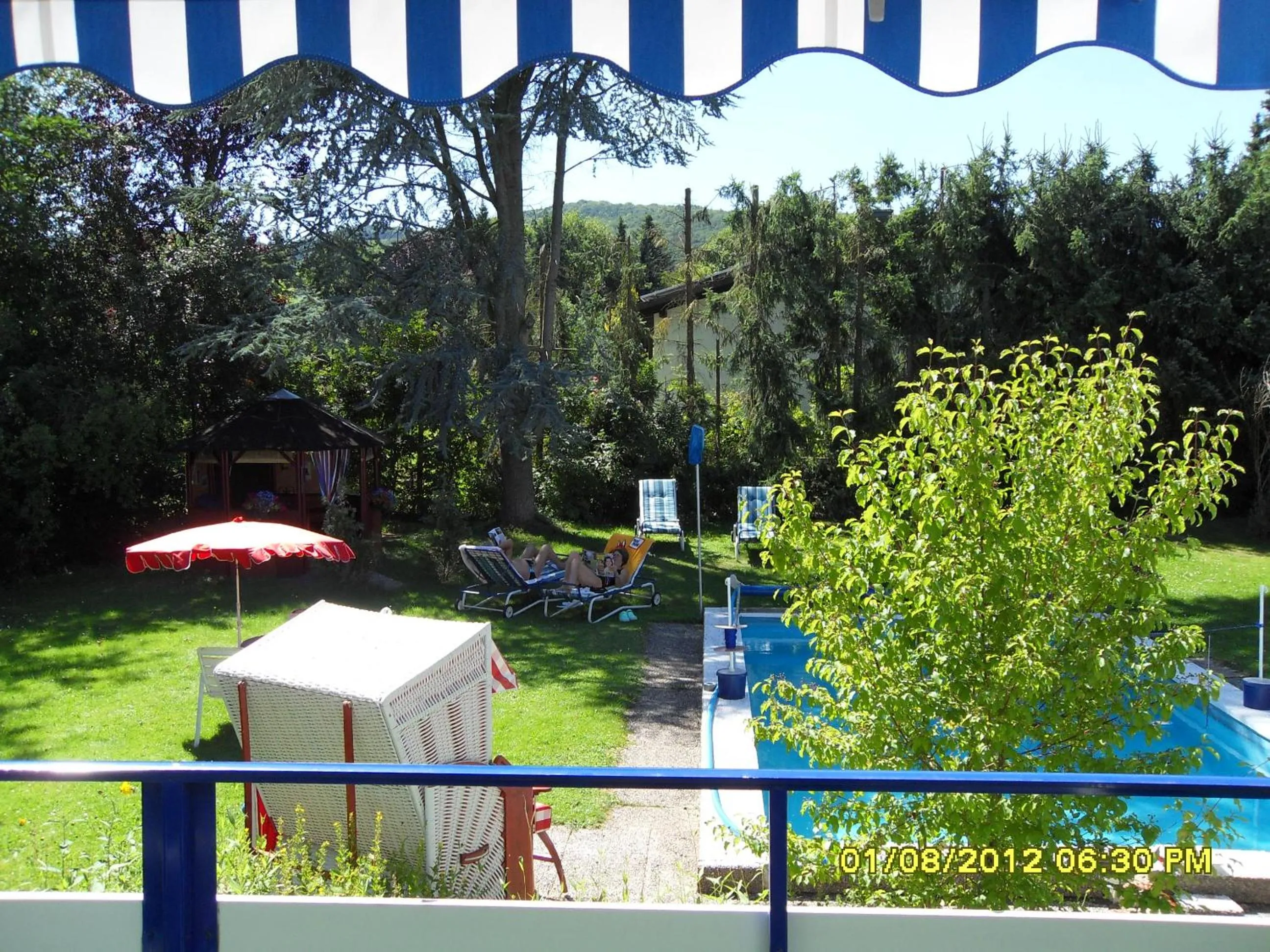 Day in Hotel Del Sol