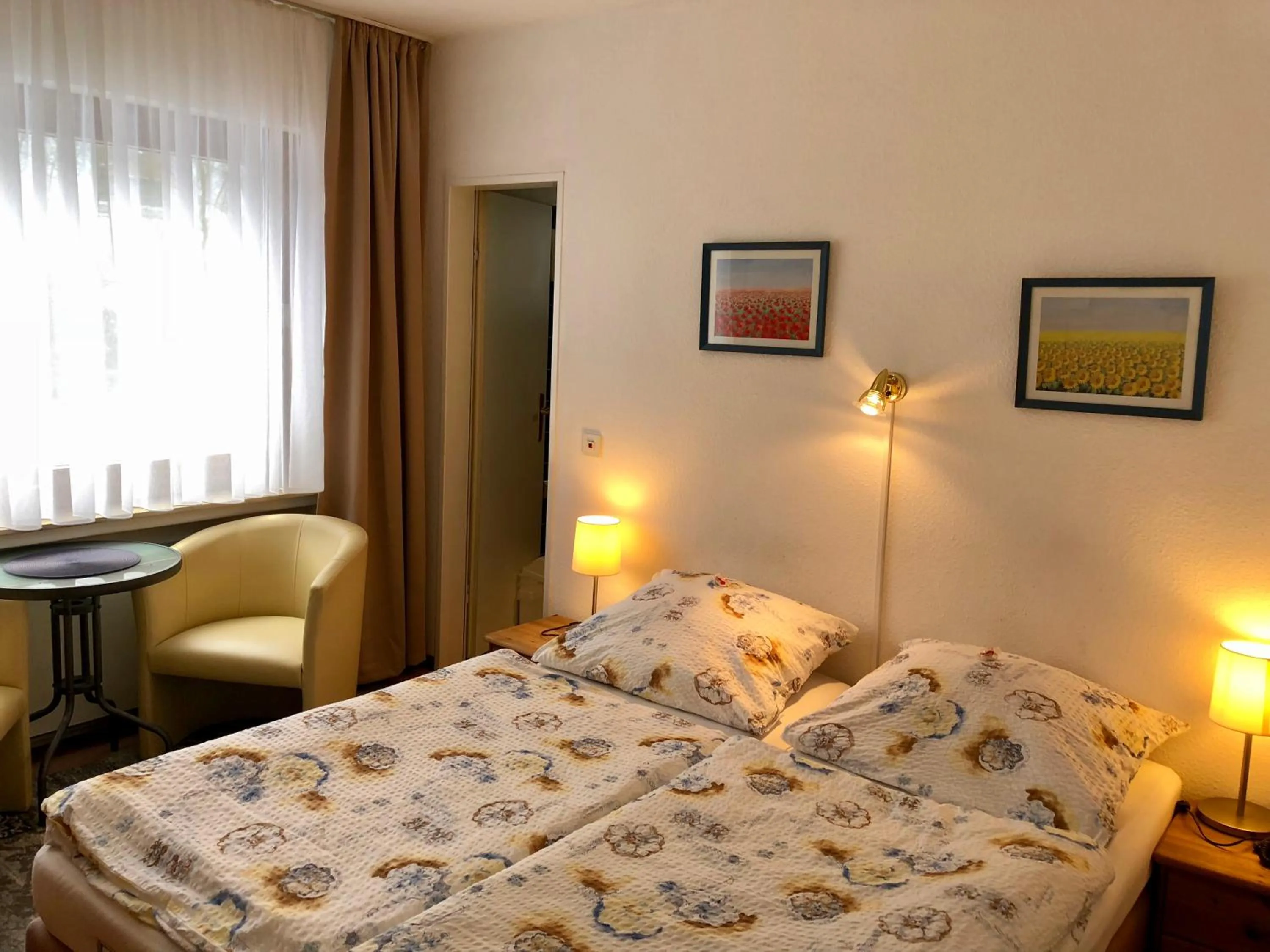 Photo of the whole room, Bed in Hotel Del Sol