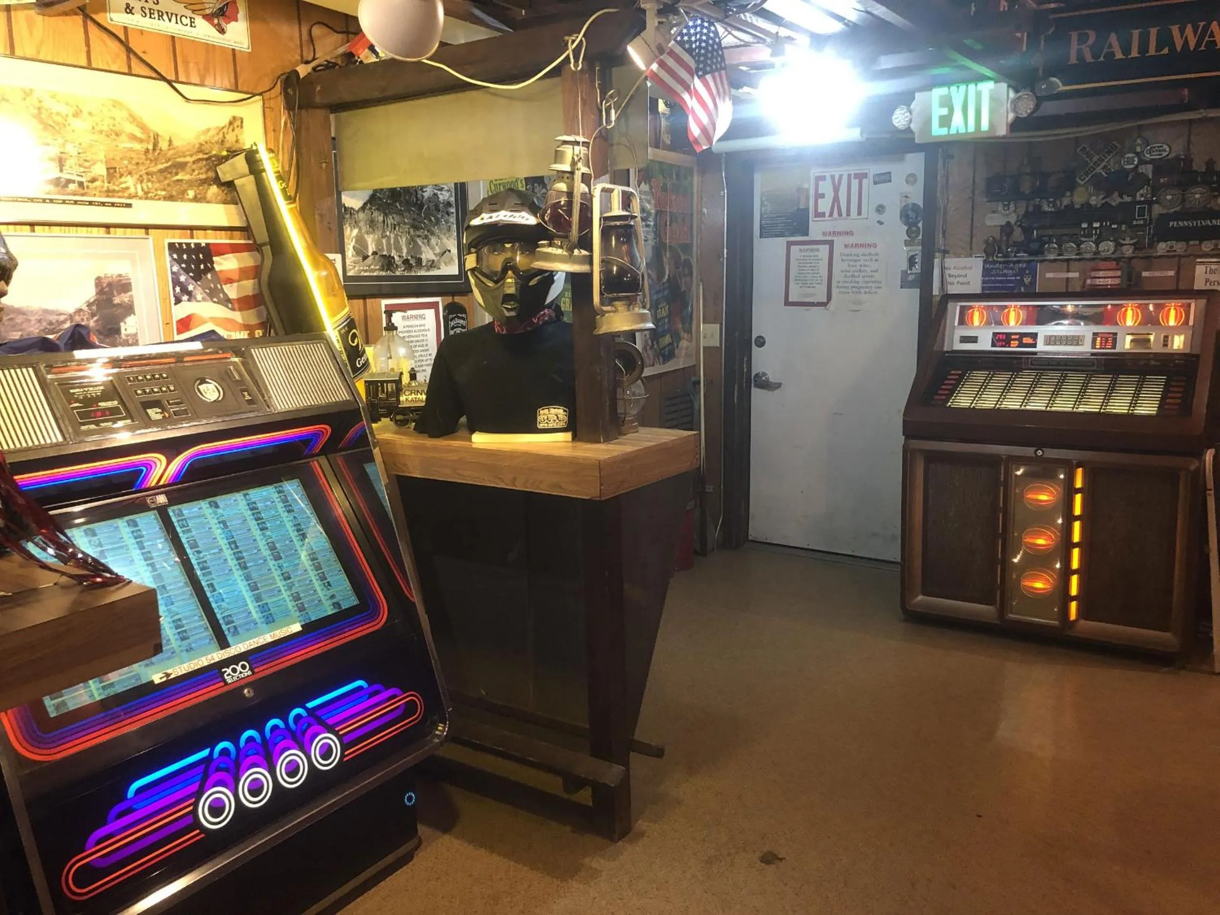 Lounge or bar in Uncle Nicolai's Inn B&B