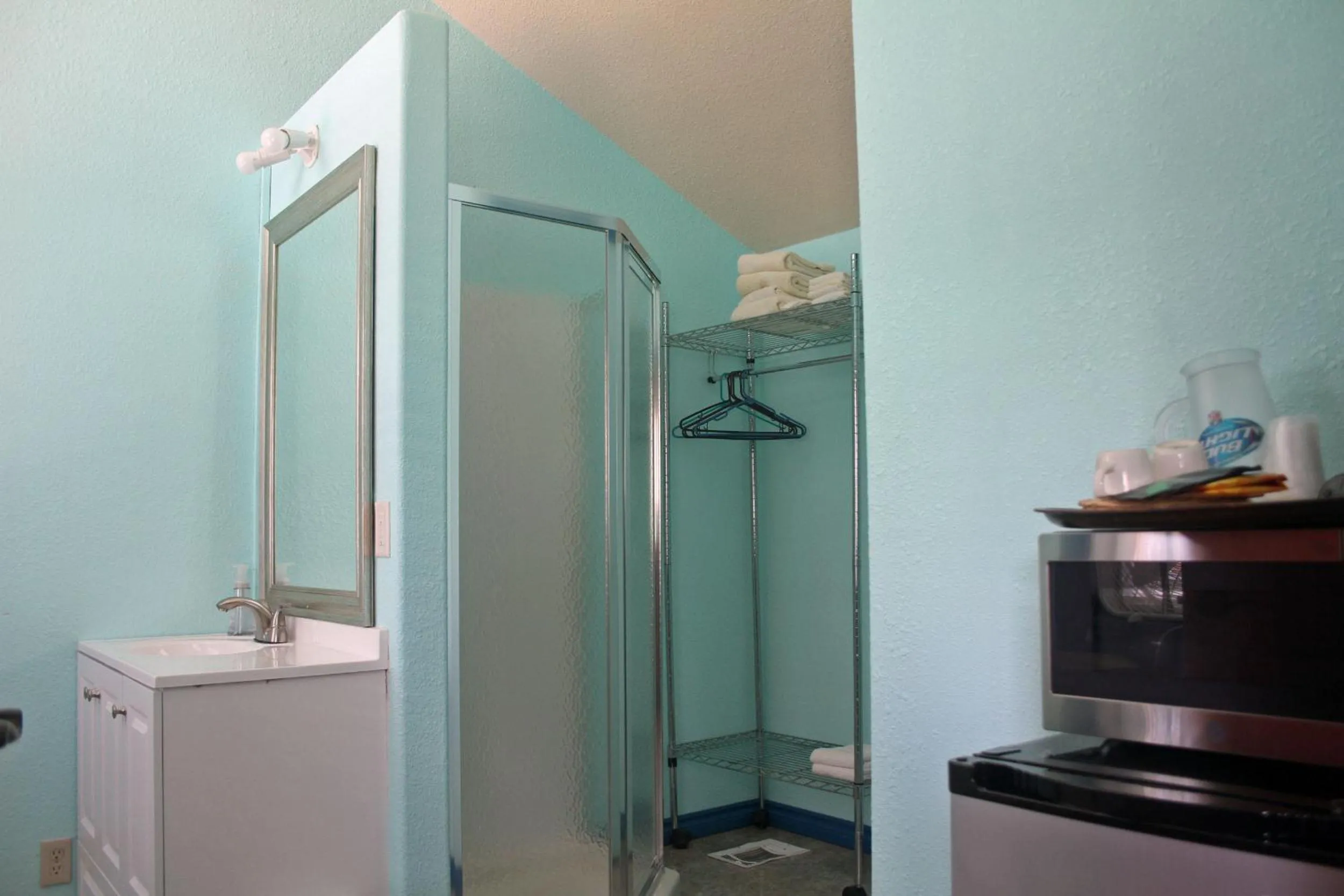 Uncle Nicolai's Inn B&B