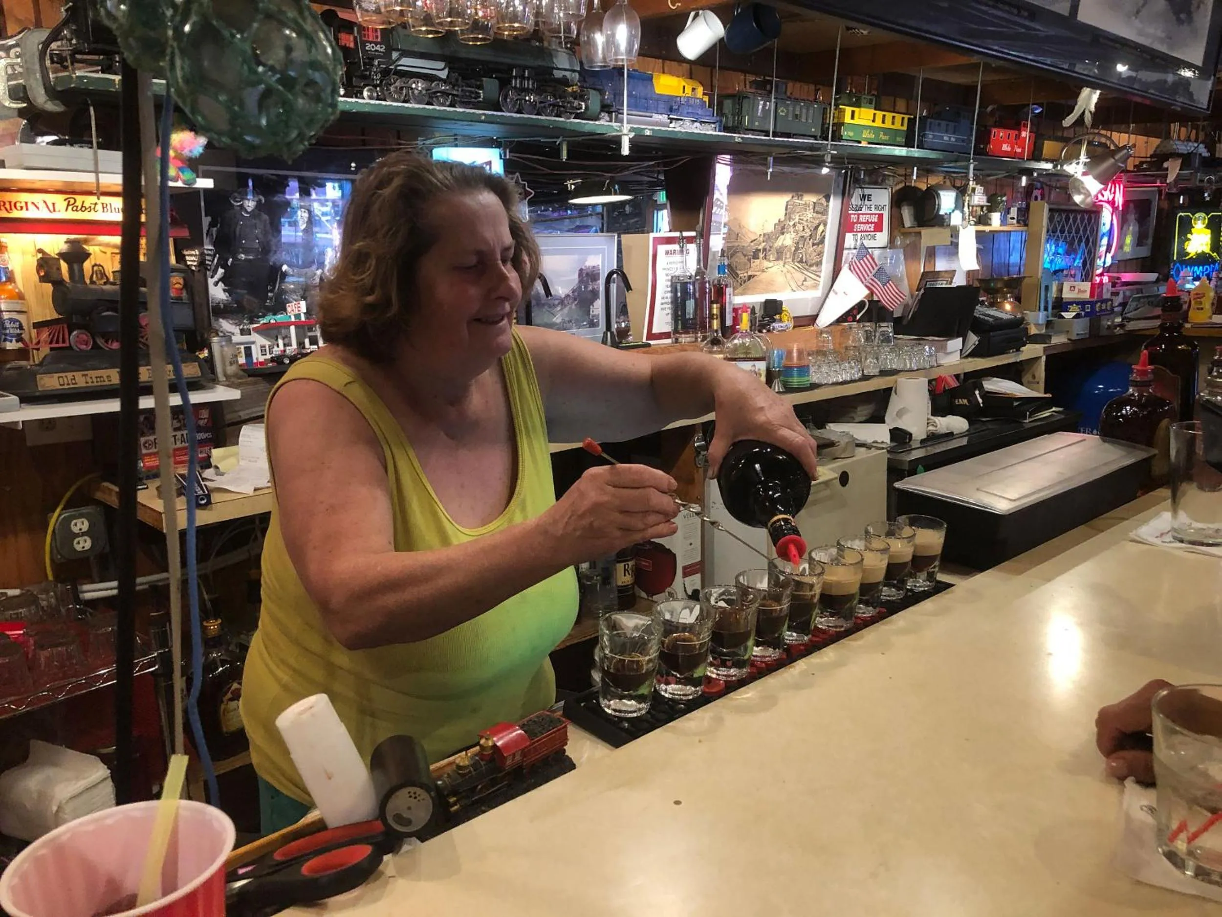 Lounge or bar in Uncle Nicolai's Inn B&B