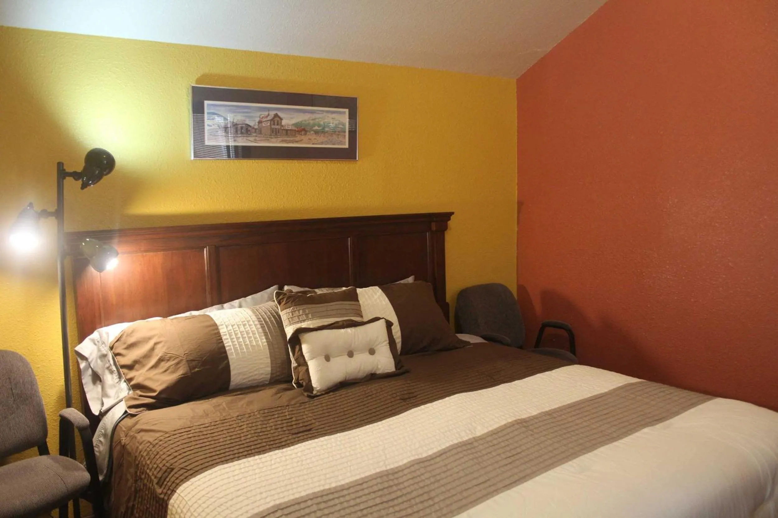 Bed in Uncle Nicolai's Inn B&B