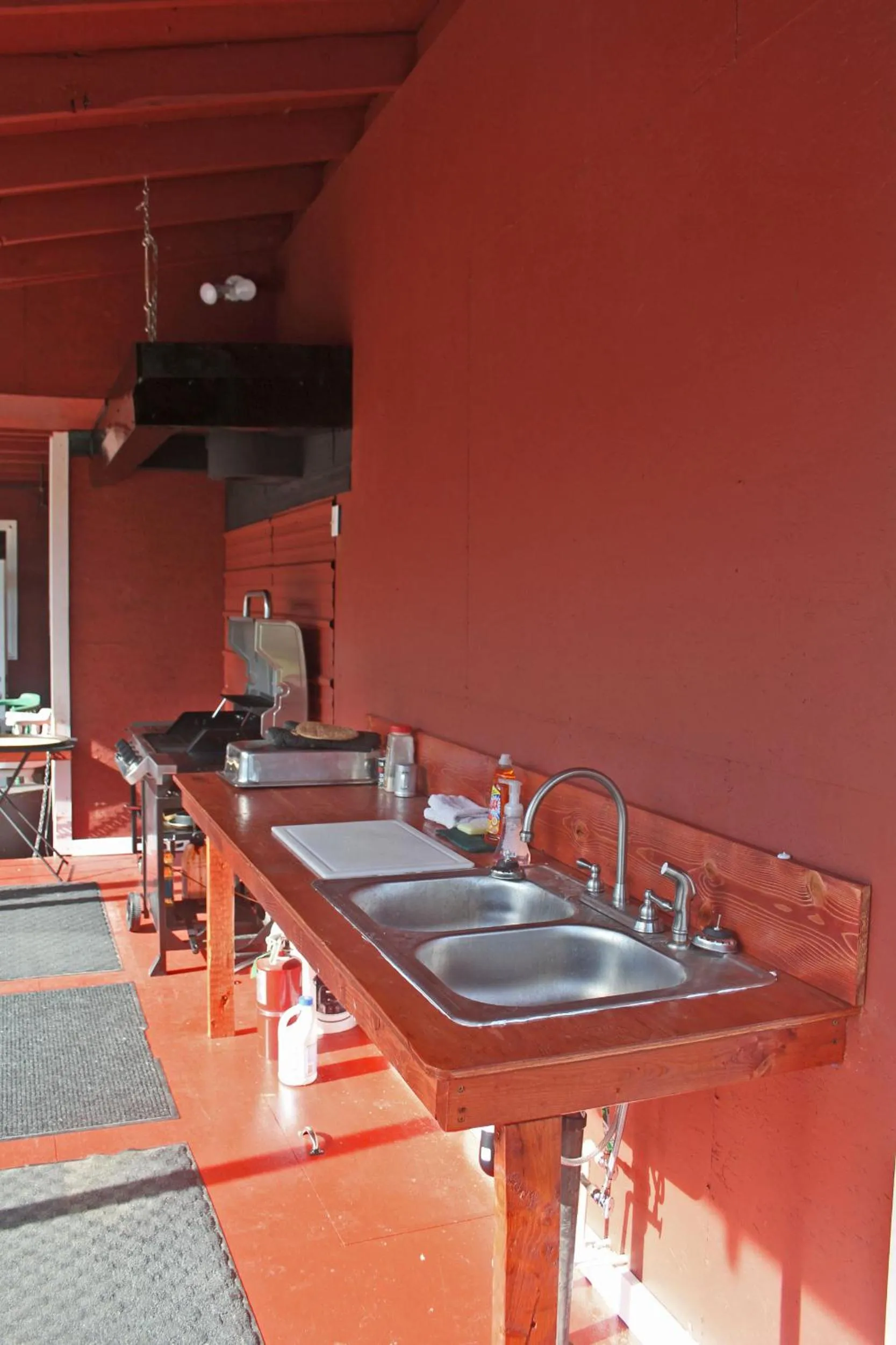 Uncle Nicolai's Inn B&B