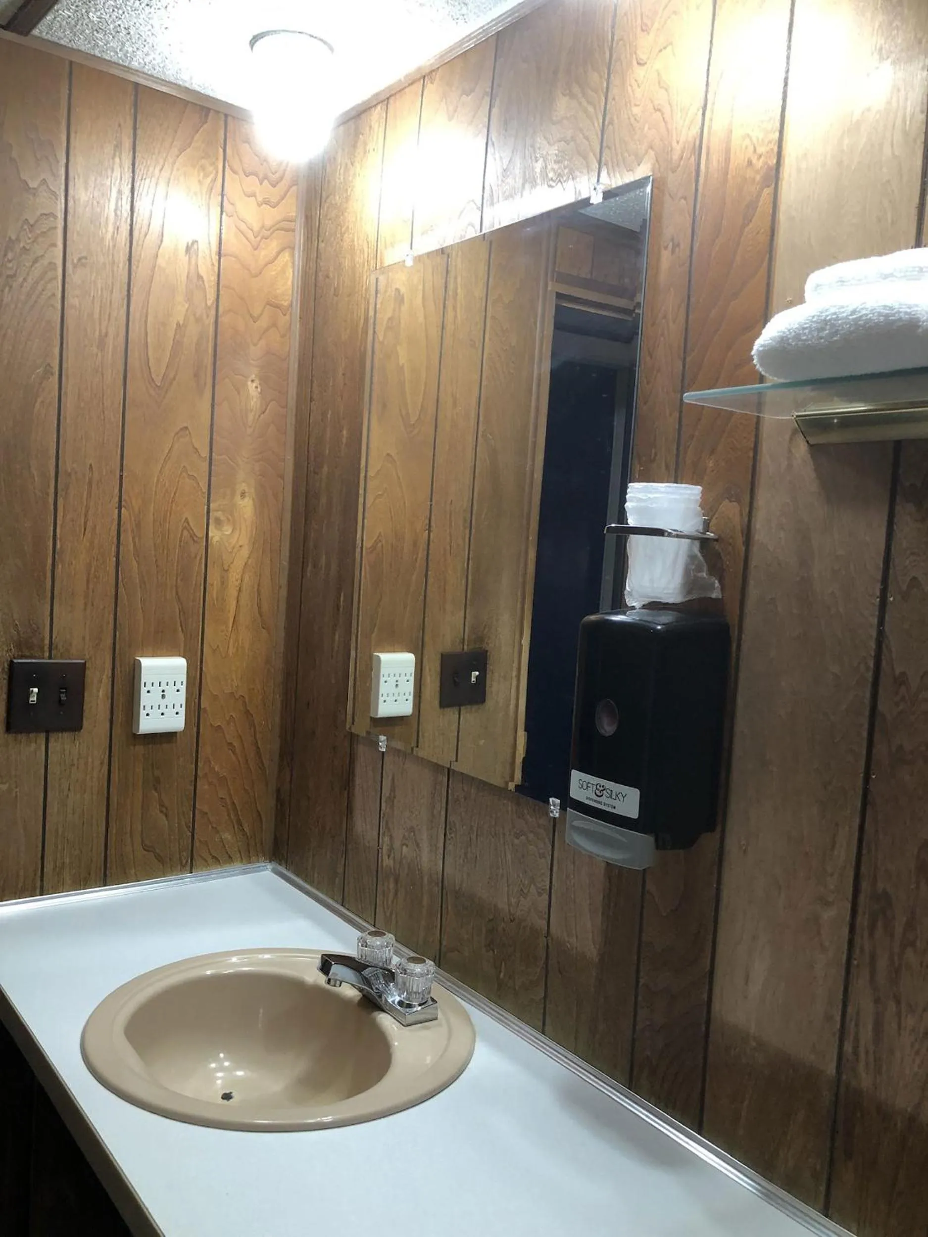 Uncle Nicolai's Inn B&B