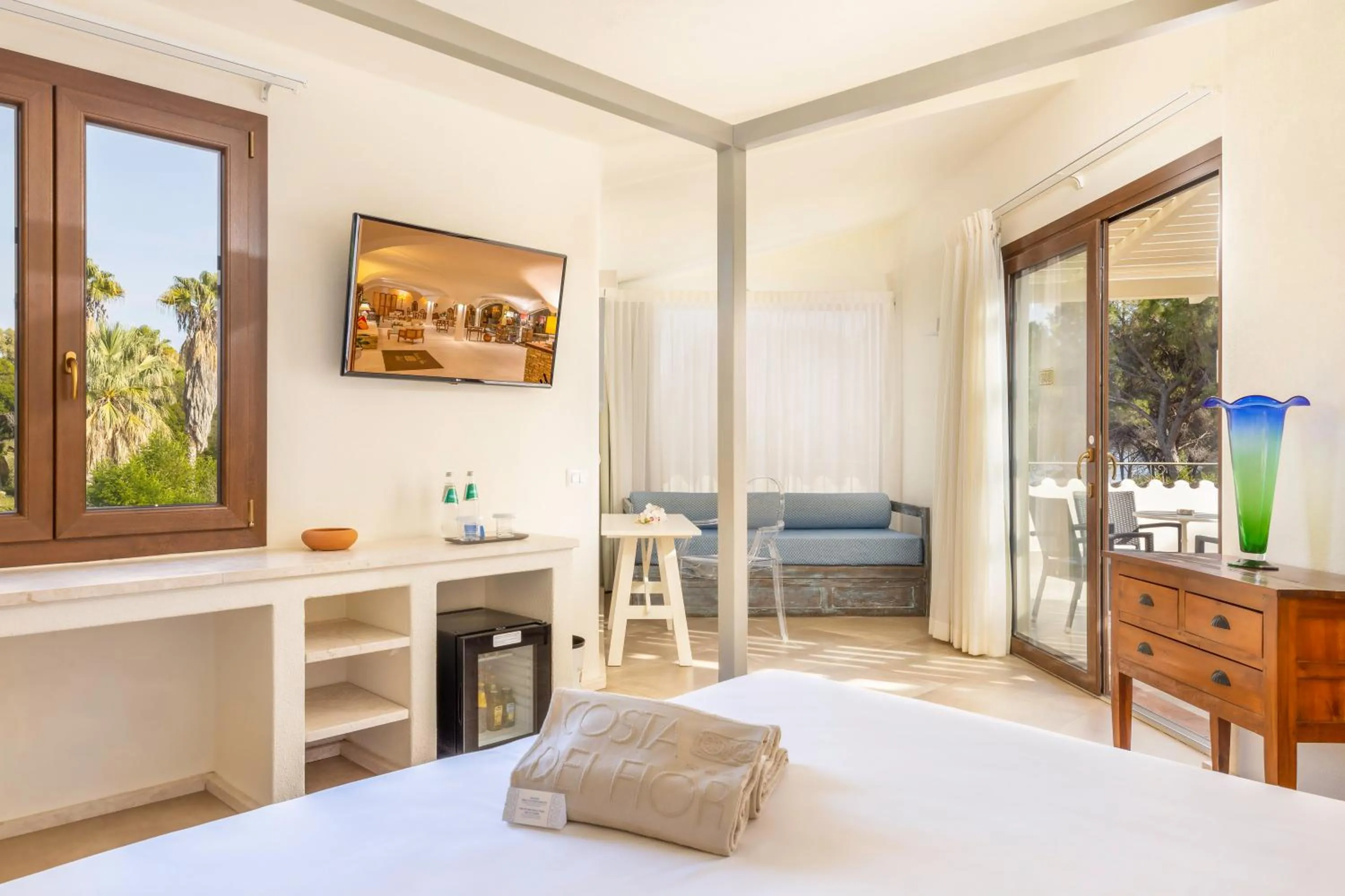 Bedroom, Bed in Hotel Costa dei Fiori