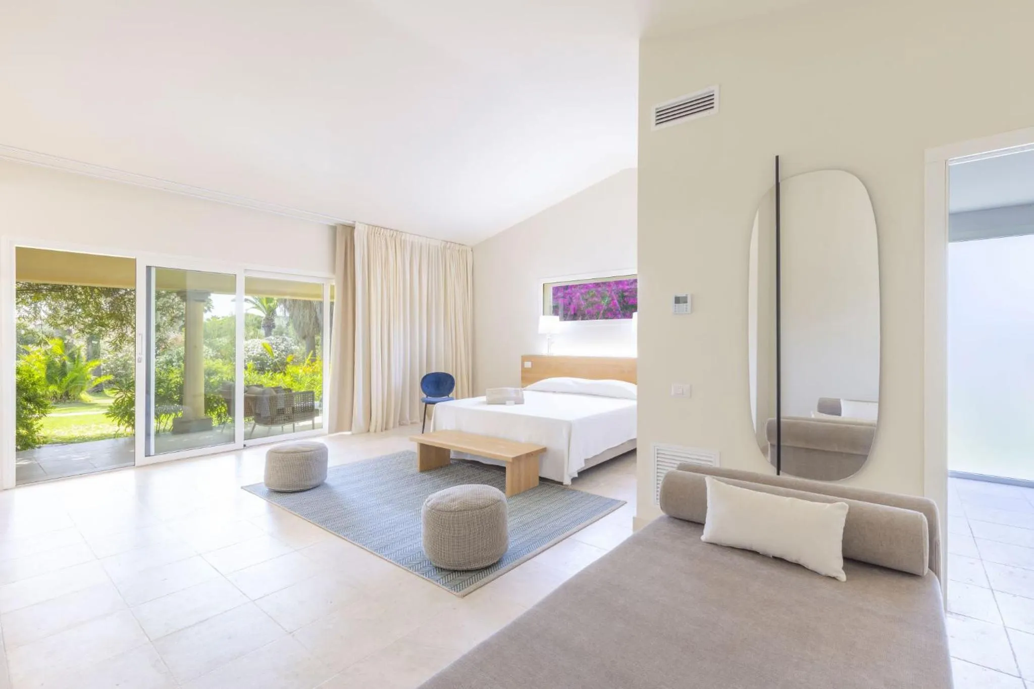 Photo of the whole room, Bed in Hotel Costa dei Fiori