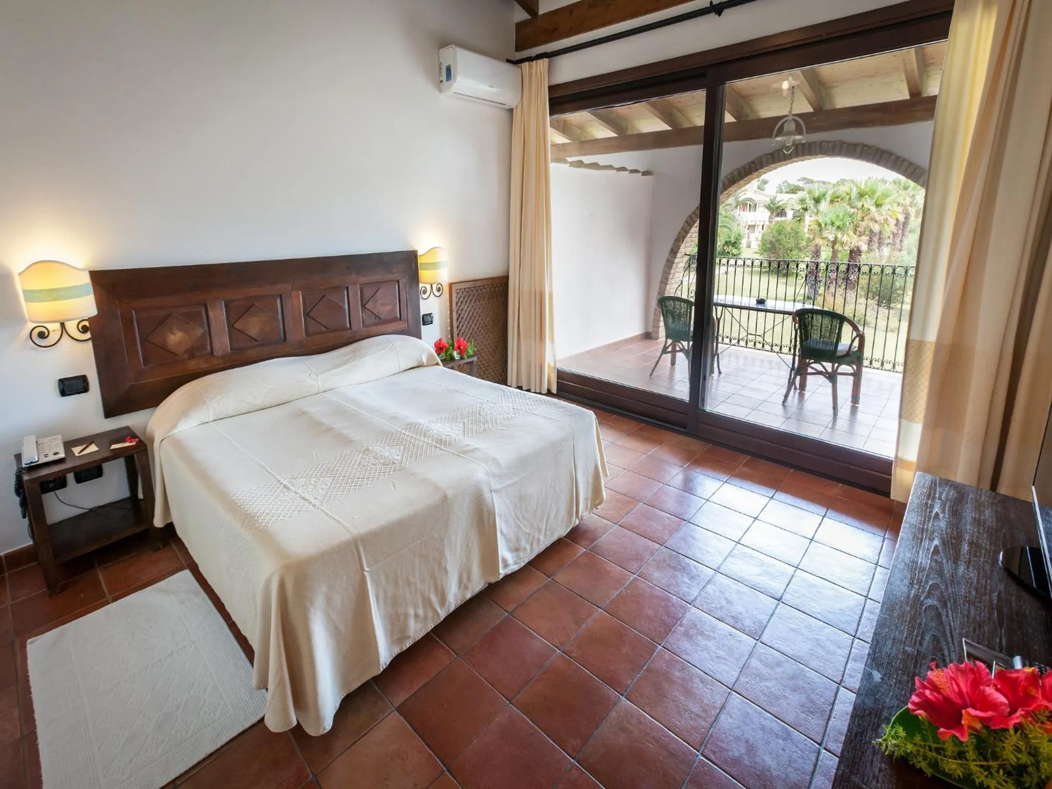 Bed in Hotel Costa dei Fiori