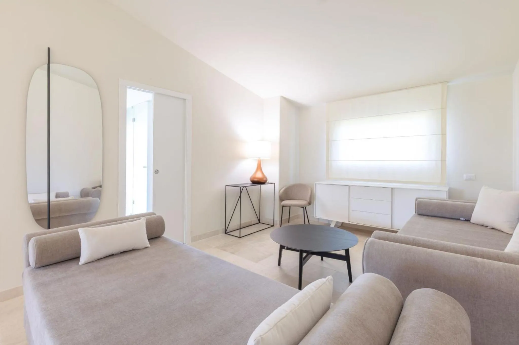 Photo of the whole room in Hotel Costa dei Fiori