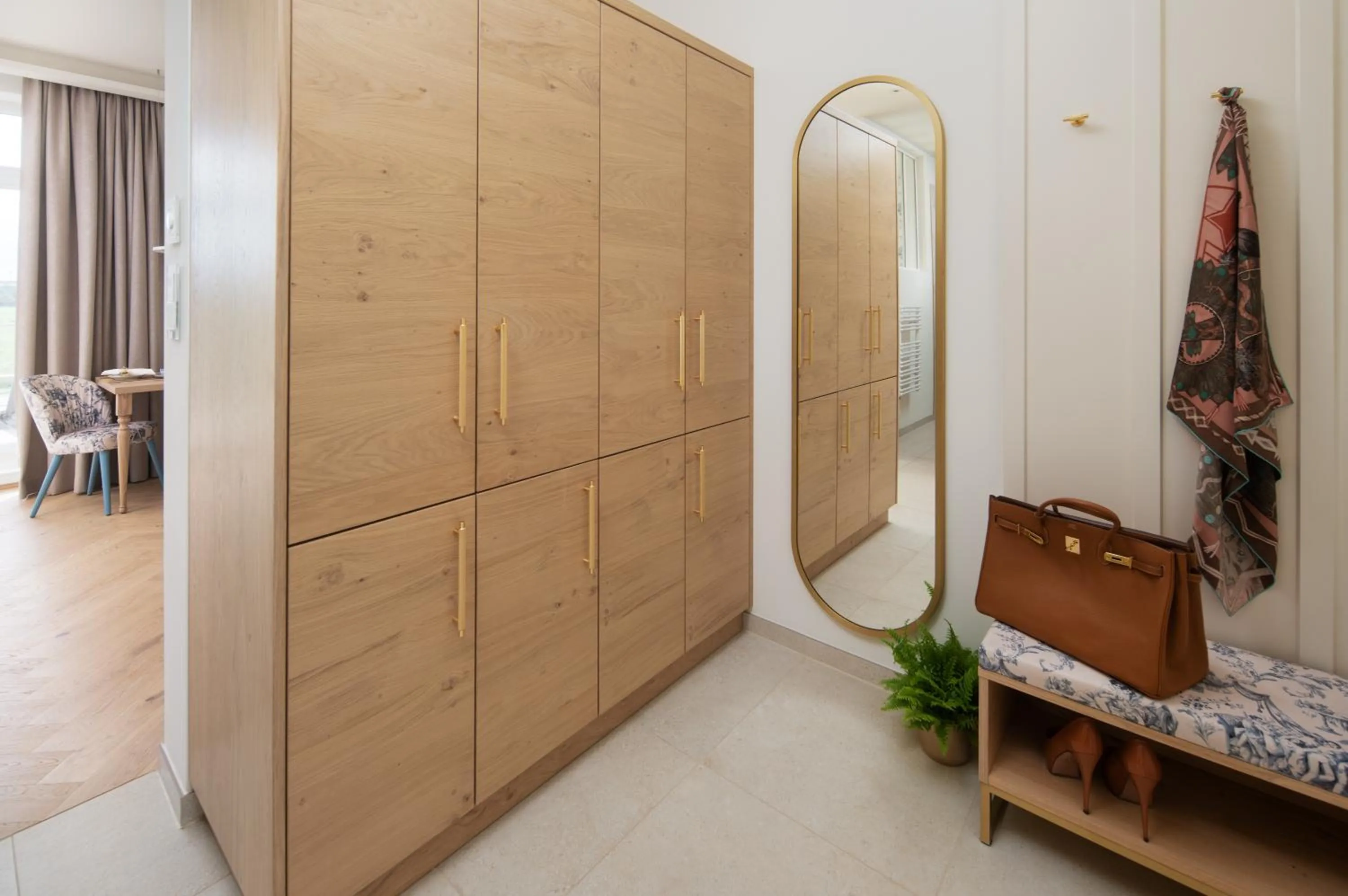 wardrobe in SCHLOSSRESIDENZ - Boutique Apartments & Hotel Suiten