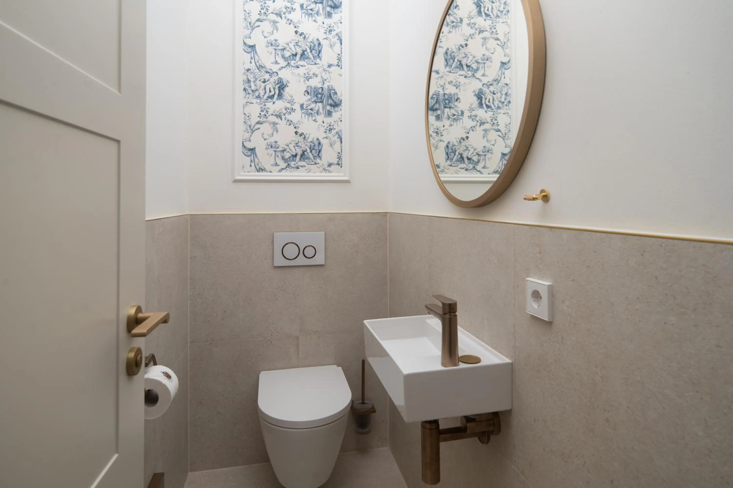 Toilet in SCHLOSSRESIDENZ - Boutique Apartments & Hotel Suiten