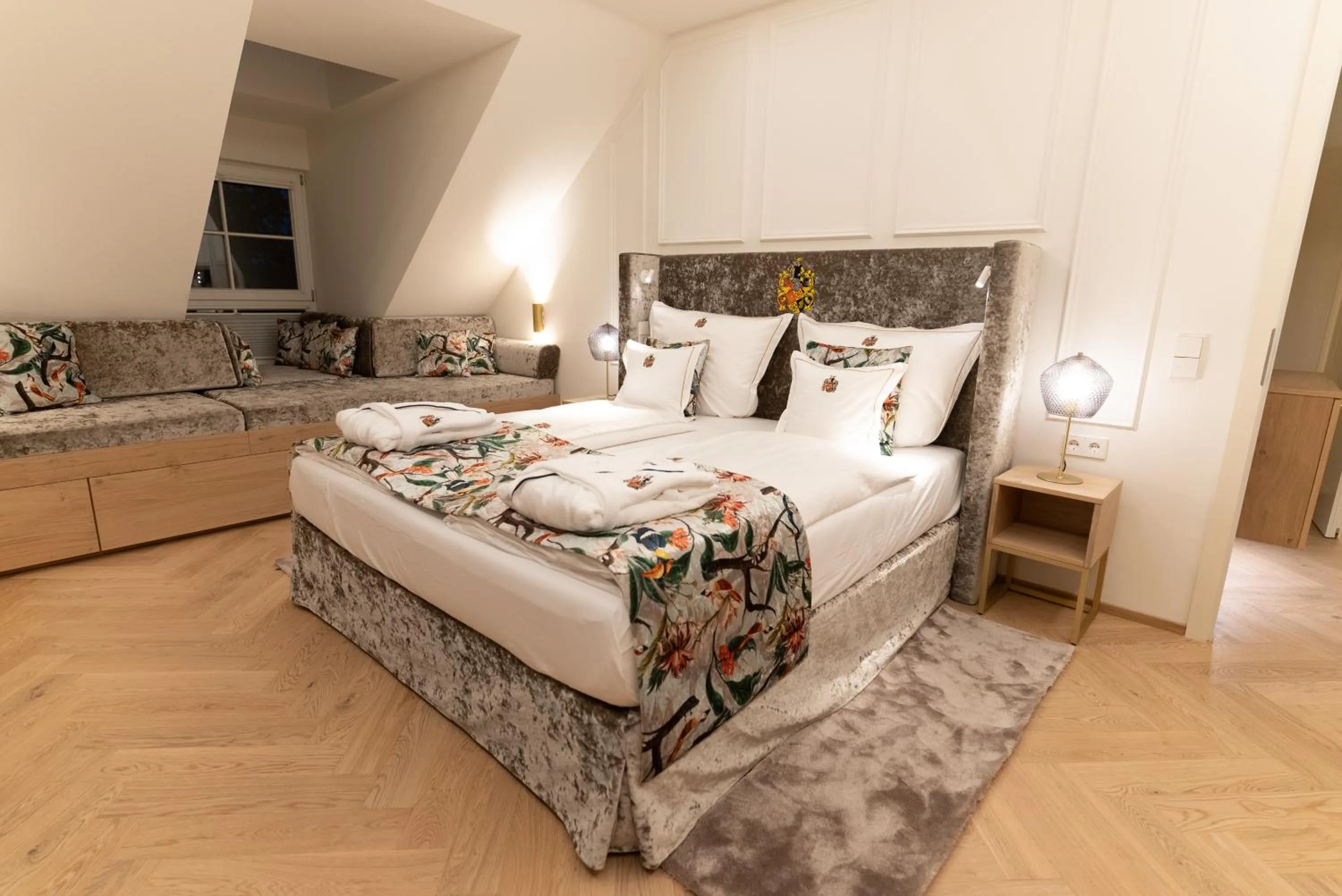 Bed in SCHLOSSRESIDENZ - Boutique Apartments & Hotel Suiten