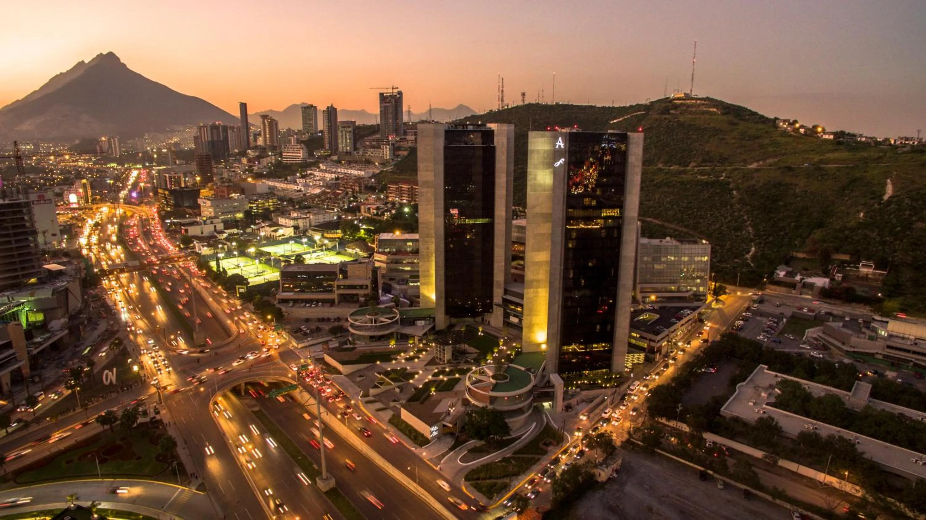 Property building in Live Aqua Monterrey