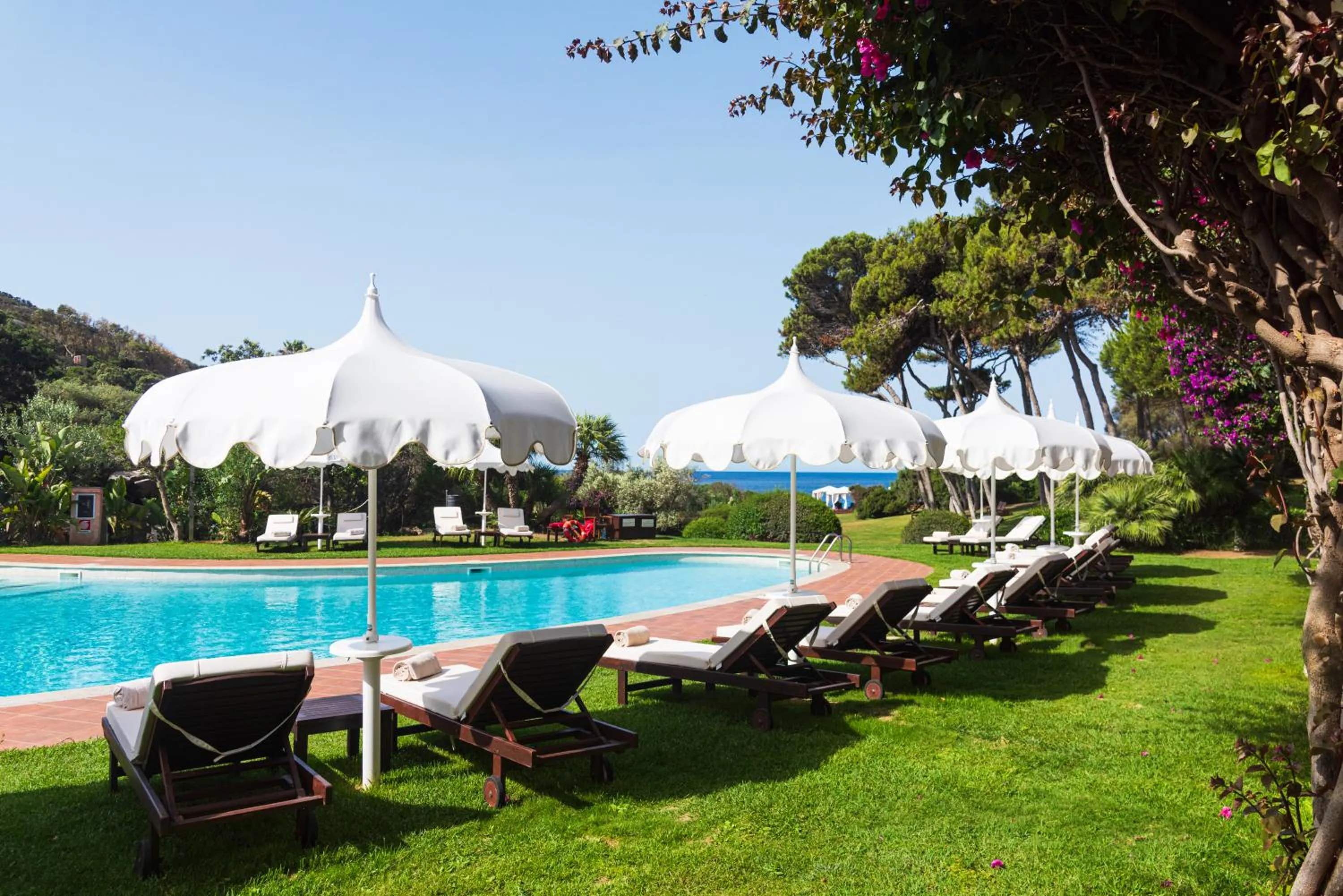 Swimming pool in Hotel Cala Caterina