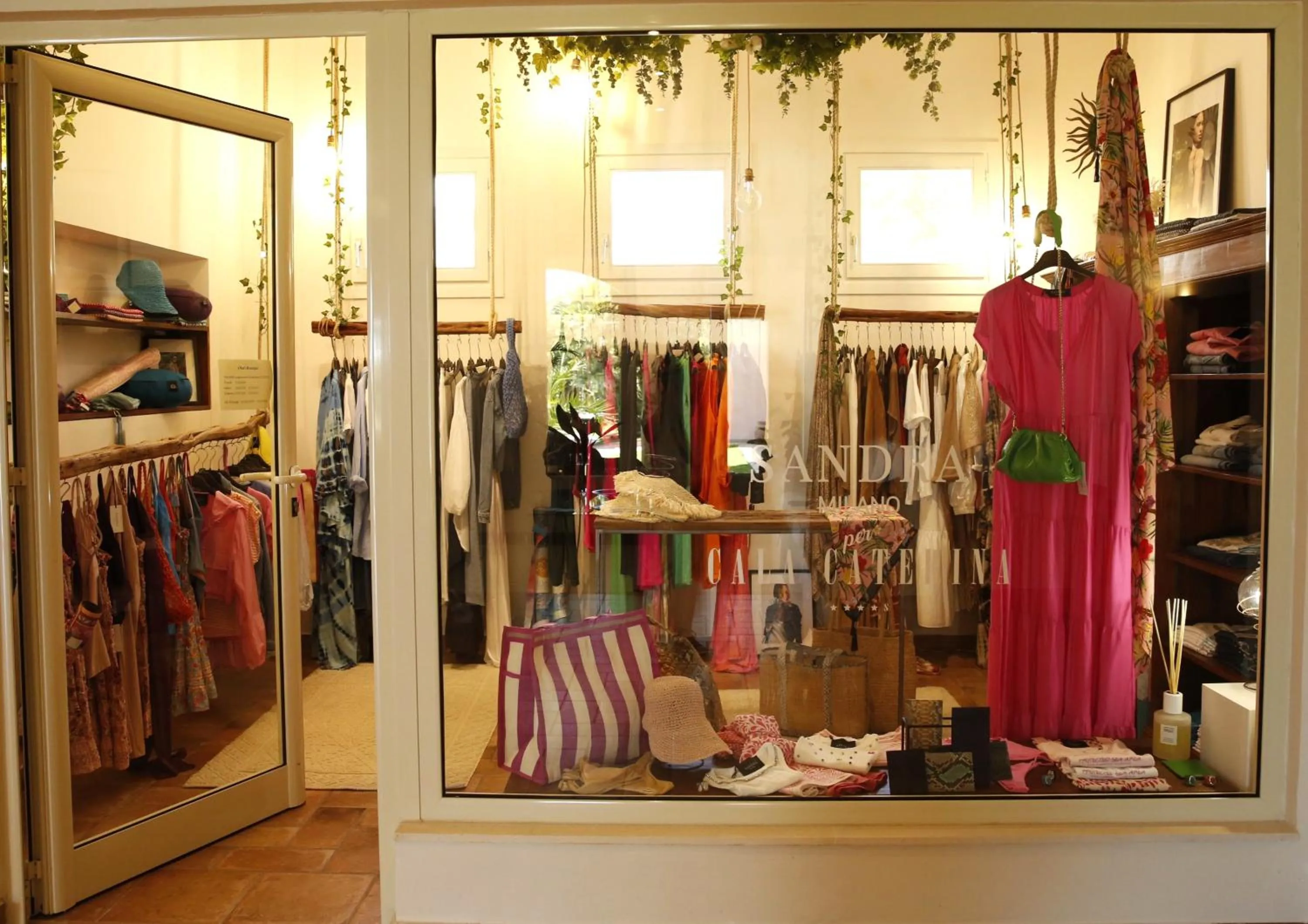 Shopping Area in Hotel Cala Caterina