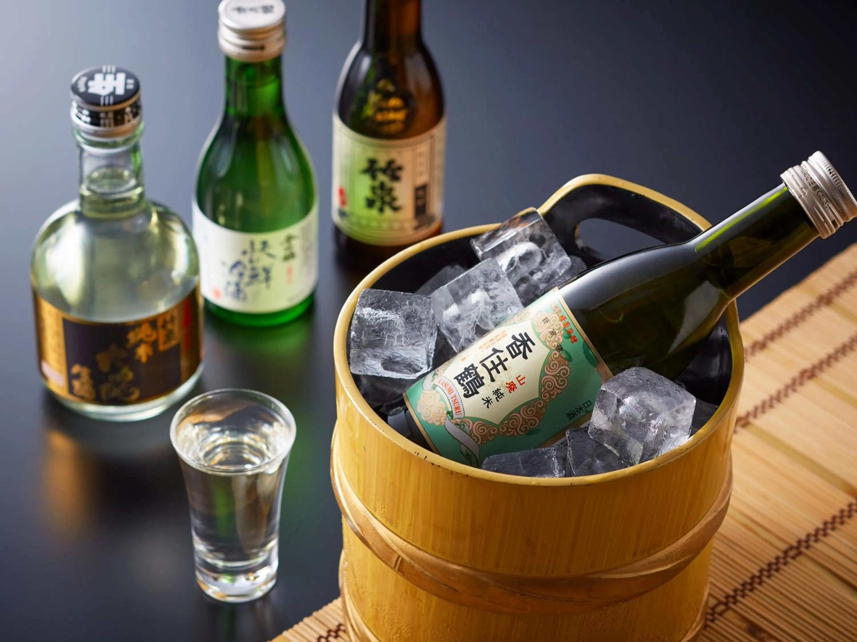 Alcoholic drinks in Reyzenit Kinosaki Suite VILLA