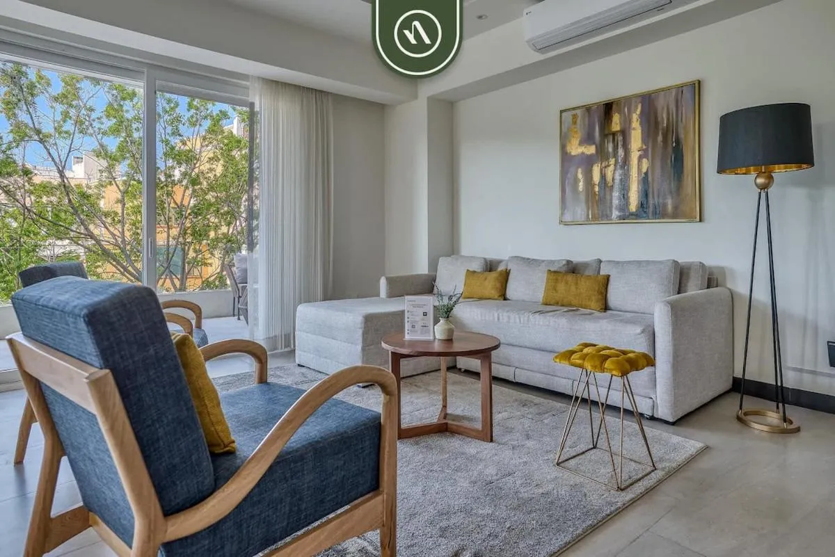 Luxury 2 BR Condo near Golf Courses and Marina