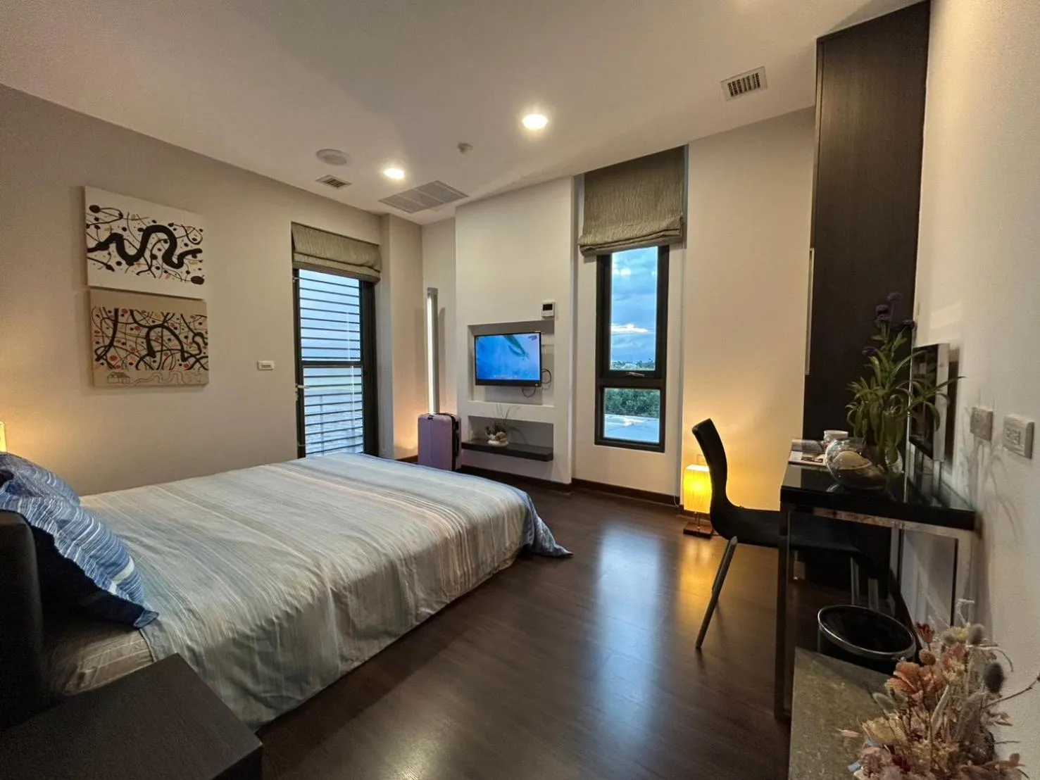 Photo of the whole room, Bed in The Designer's House