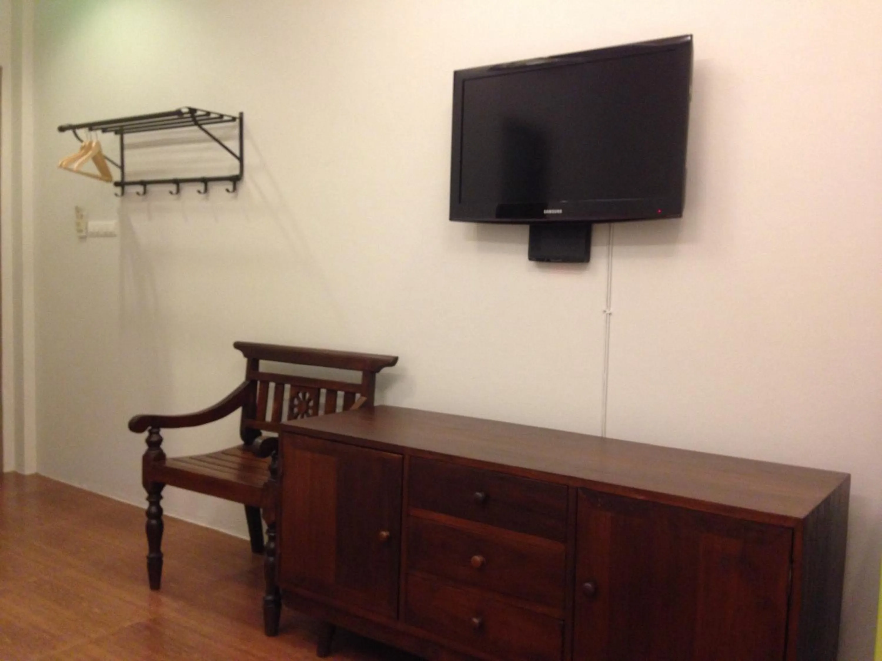 TV and multimedia in Sleep Hotel - SHA Certified