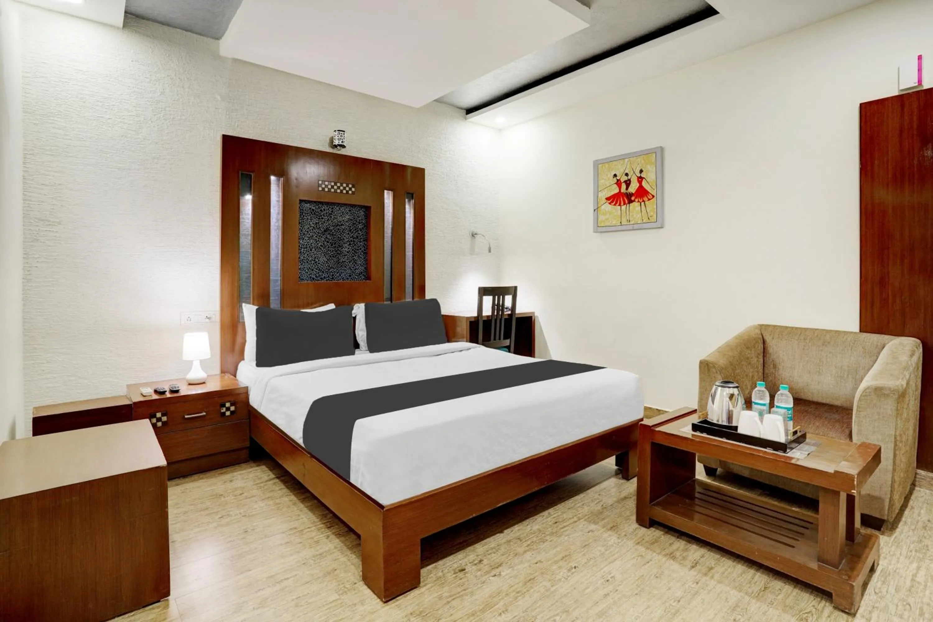 Bedroom, Bed in Super Townhouse Koramangala