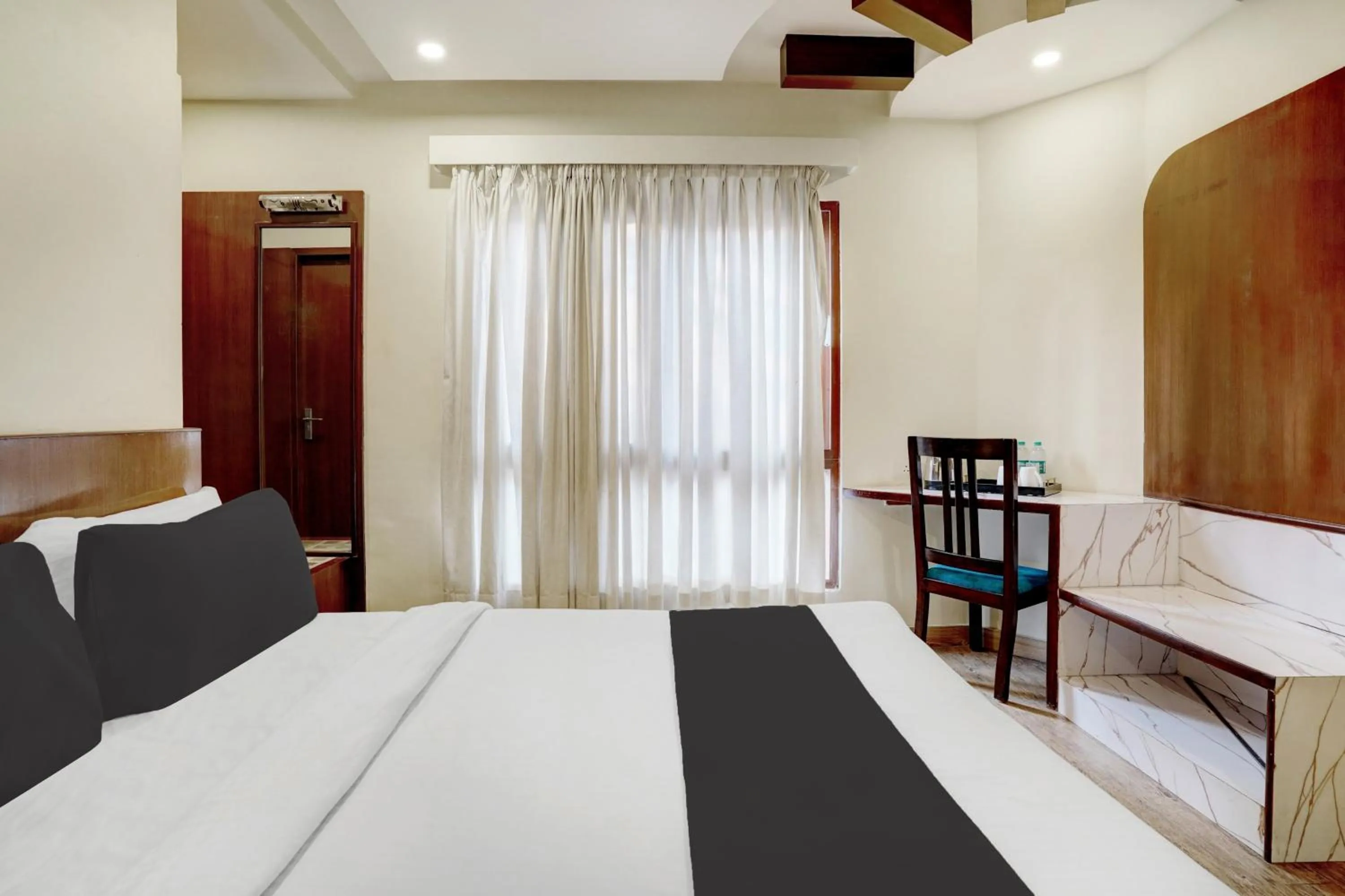 Bedroom, Bed in Super Townhouse Koramangala
