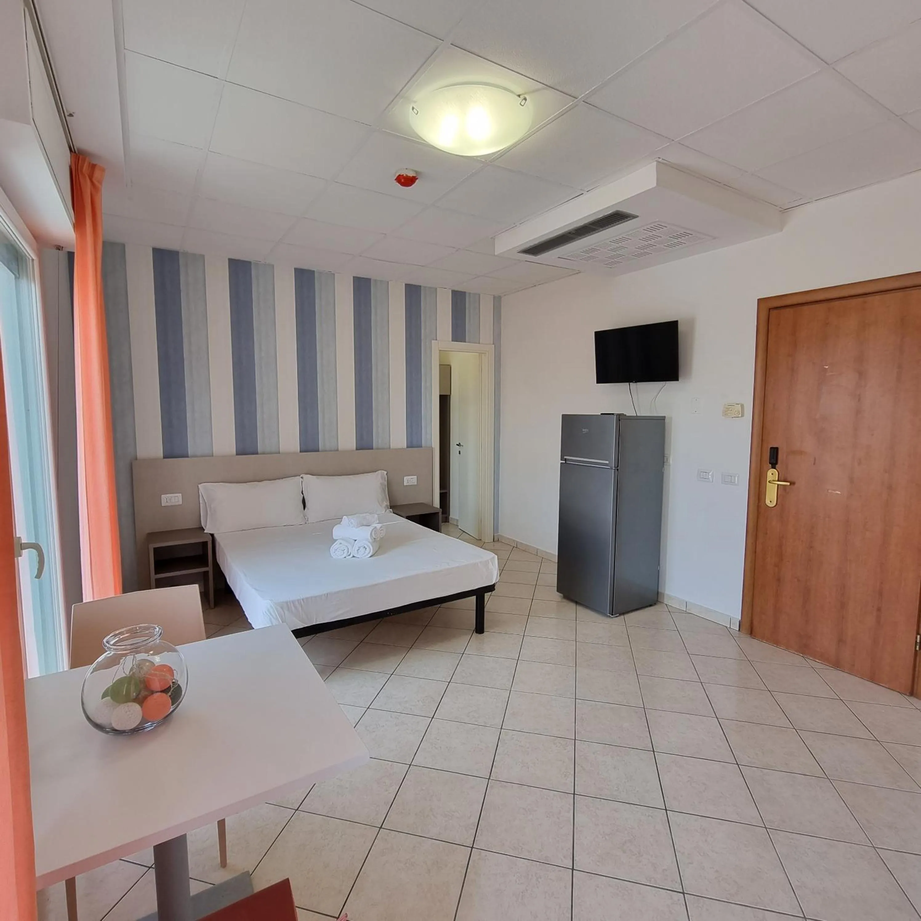 Photo of the whole room, Bed in Residence Mare