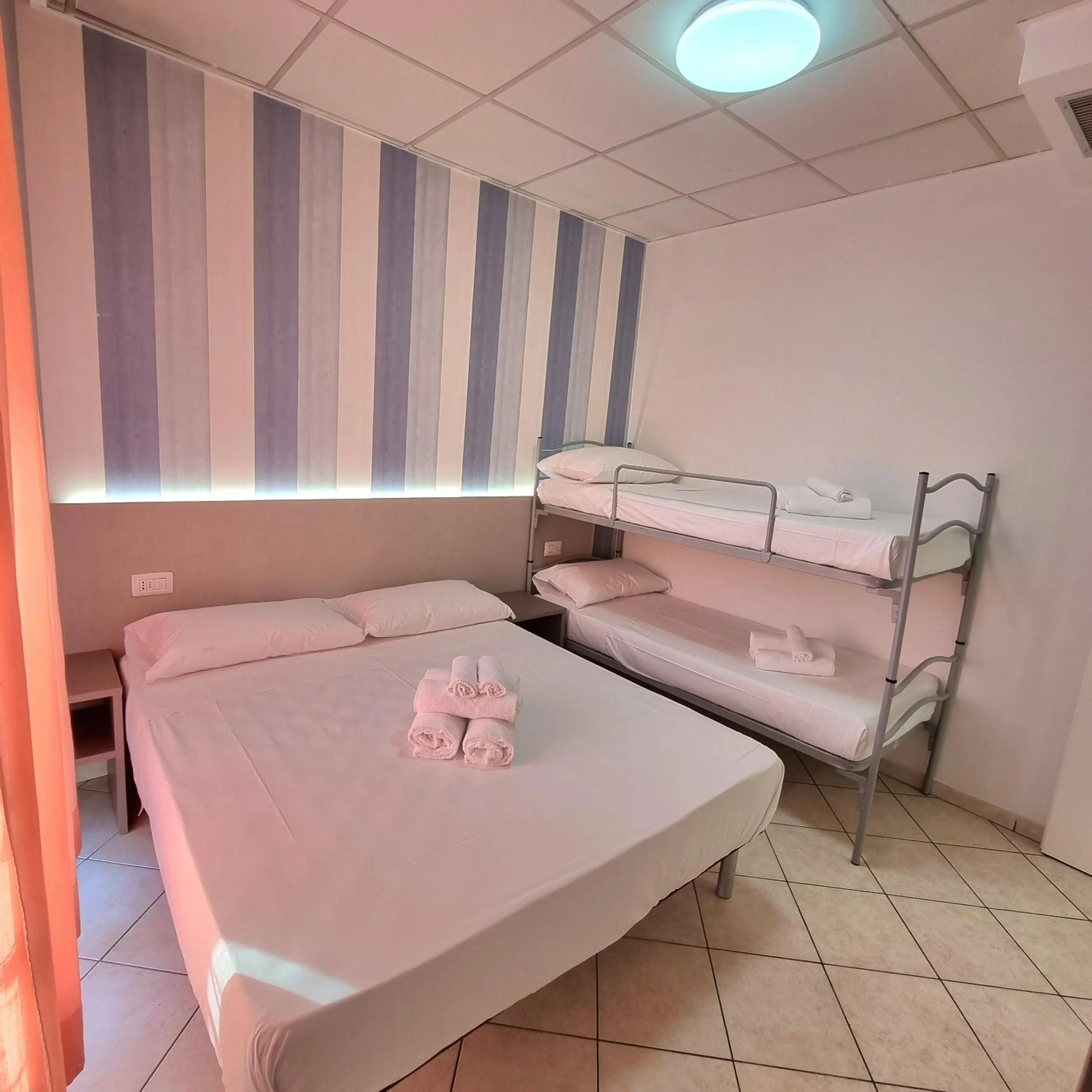 Photo of the whole room, Bed in Residence Mare