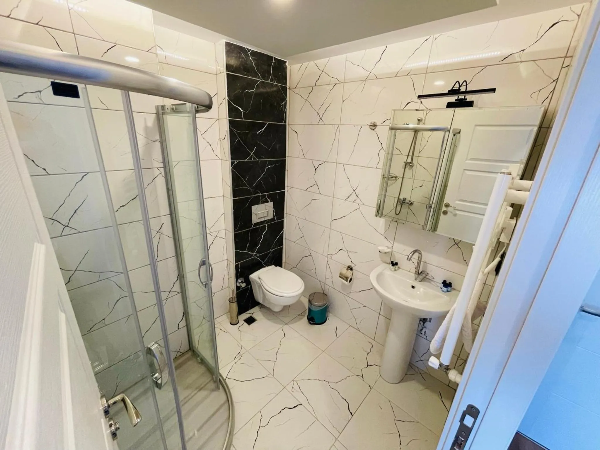 Bathroom in Old City Viva Hotel