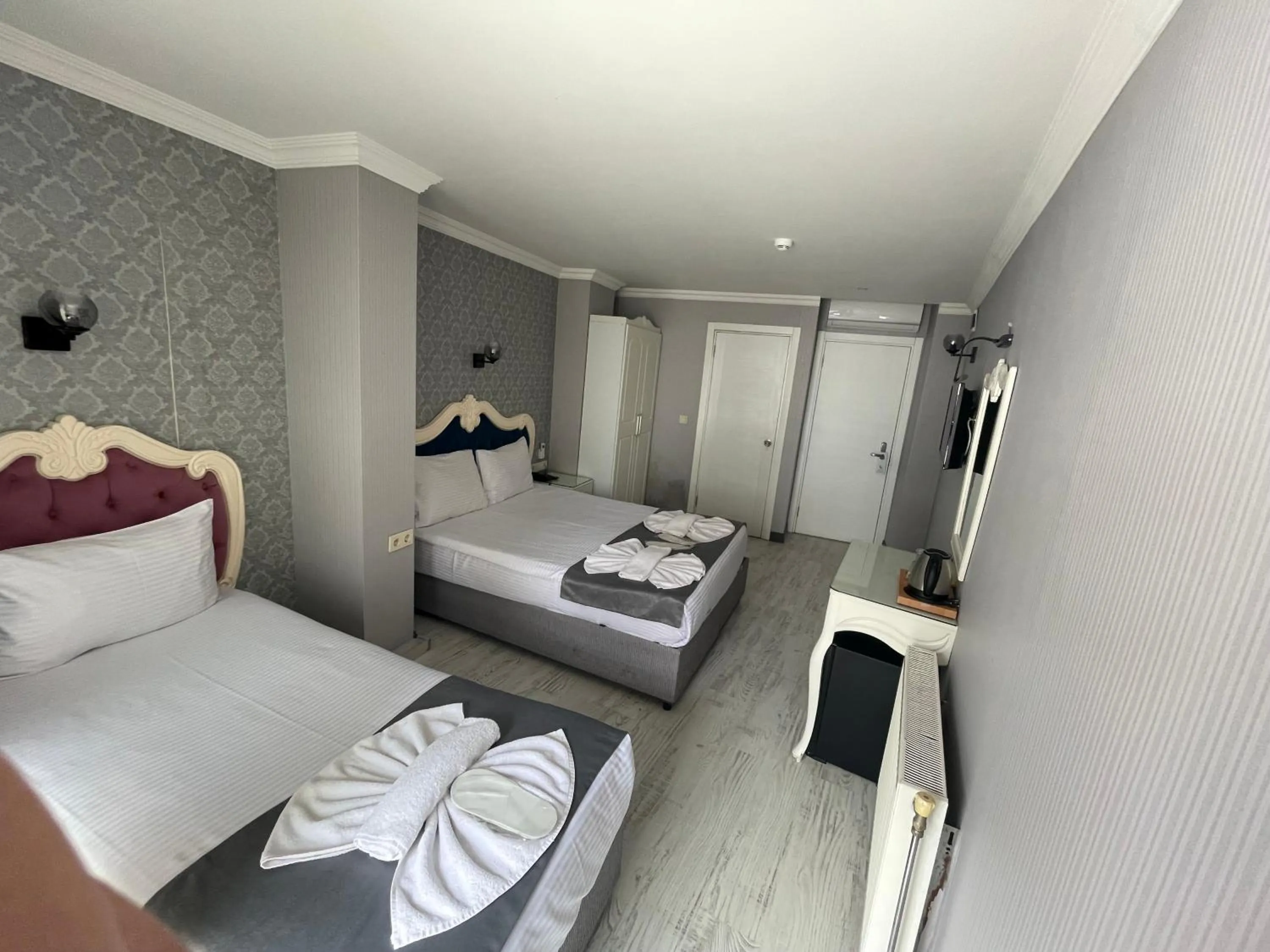 Photo of the whole room, Bed in Old City Viva Hotel