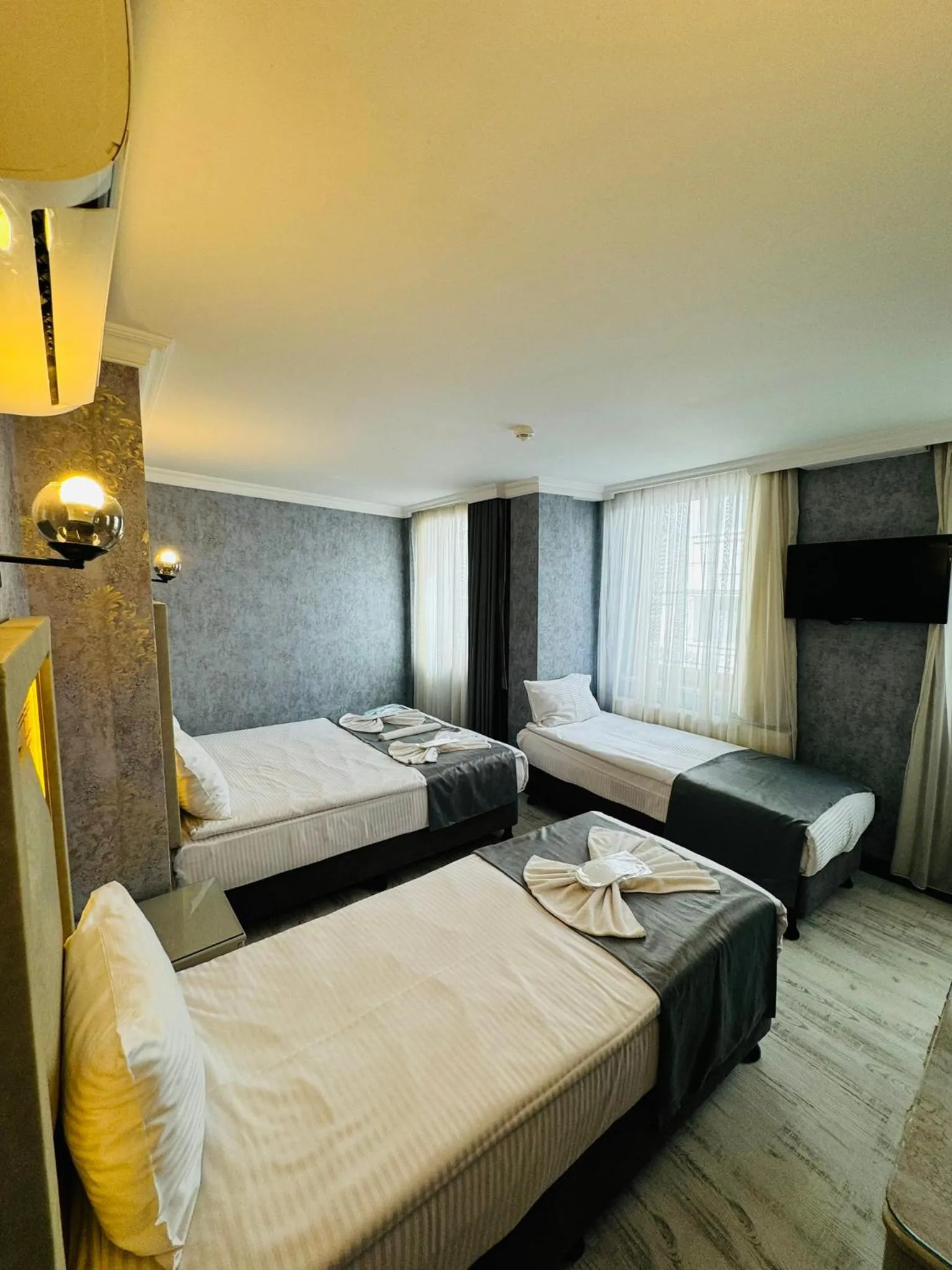 Photo of the whole room, Bed in Old City Viva Hotel