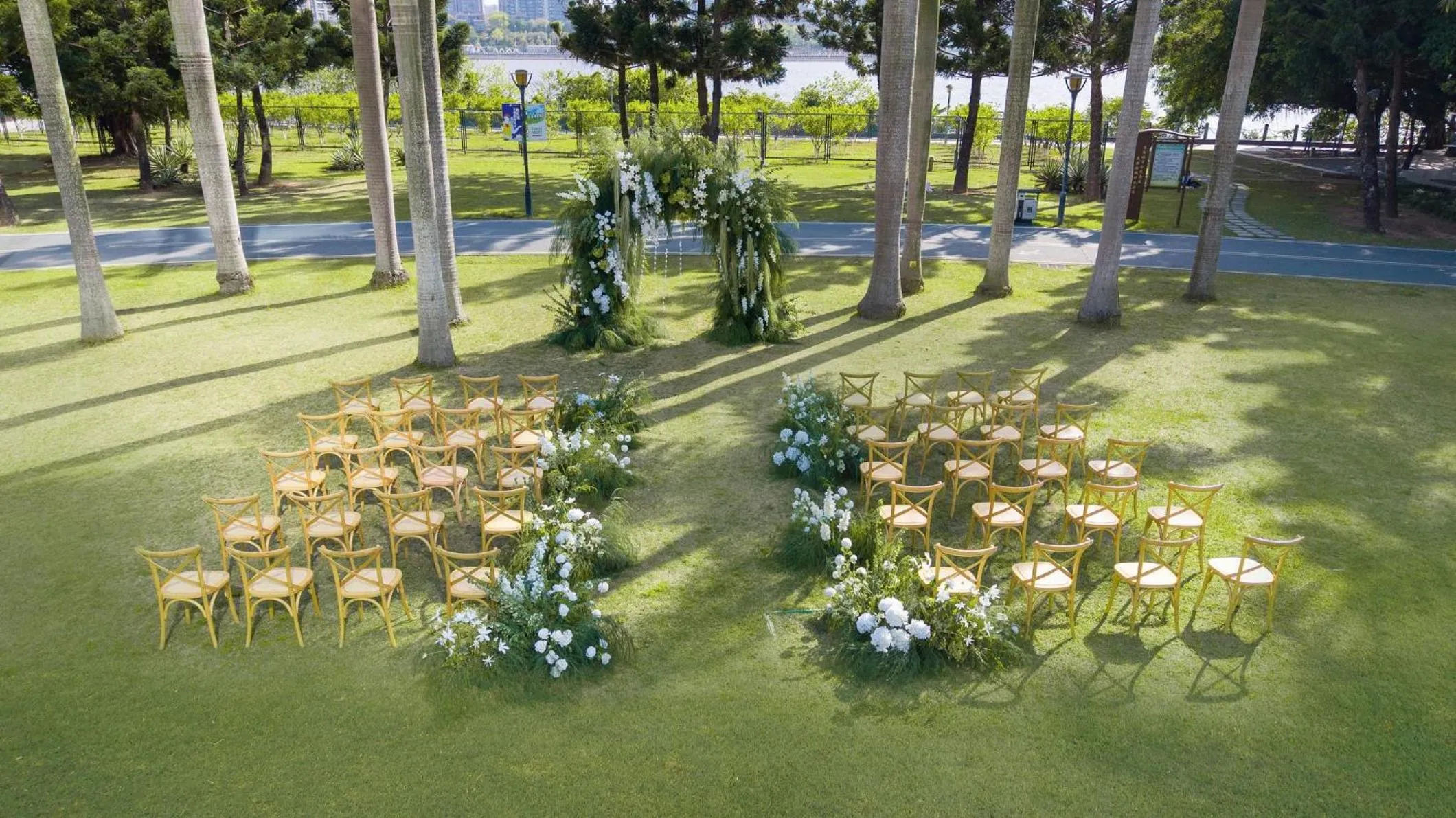 Meeting/conference room in Crowne Plaza Fuzhou Riverside by IHG