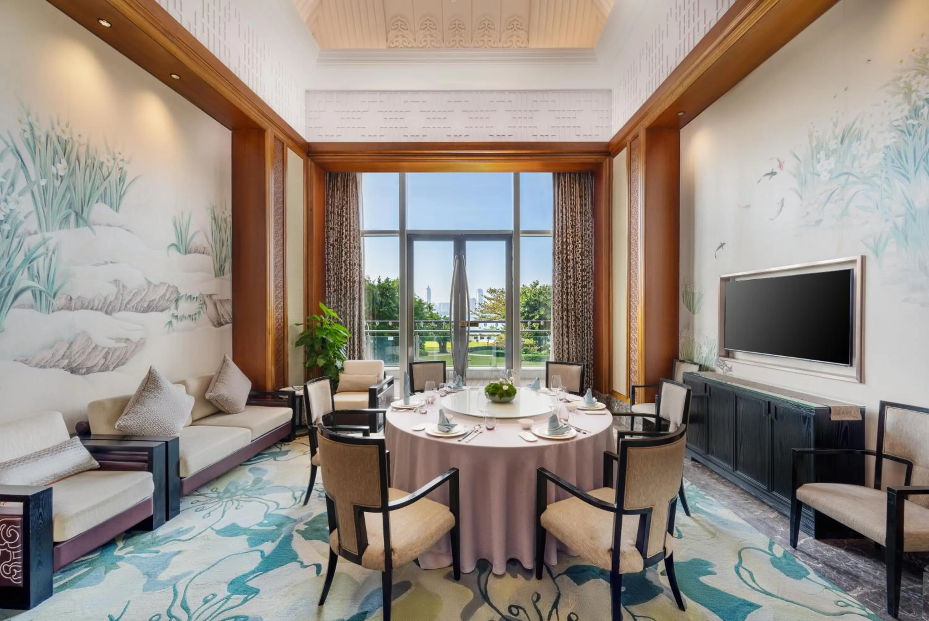 Restaurant/places to eat in InterContinental Haikou Seaview by IHG