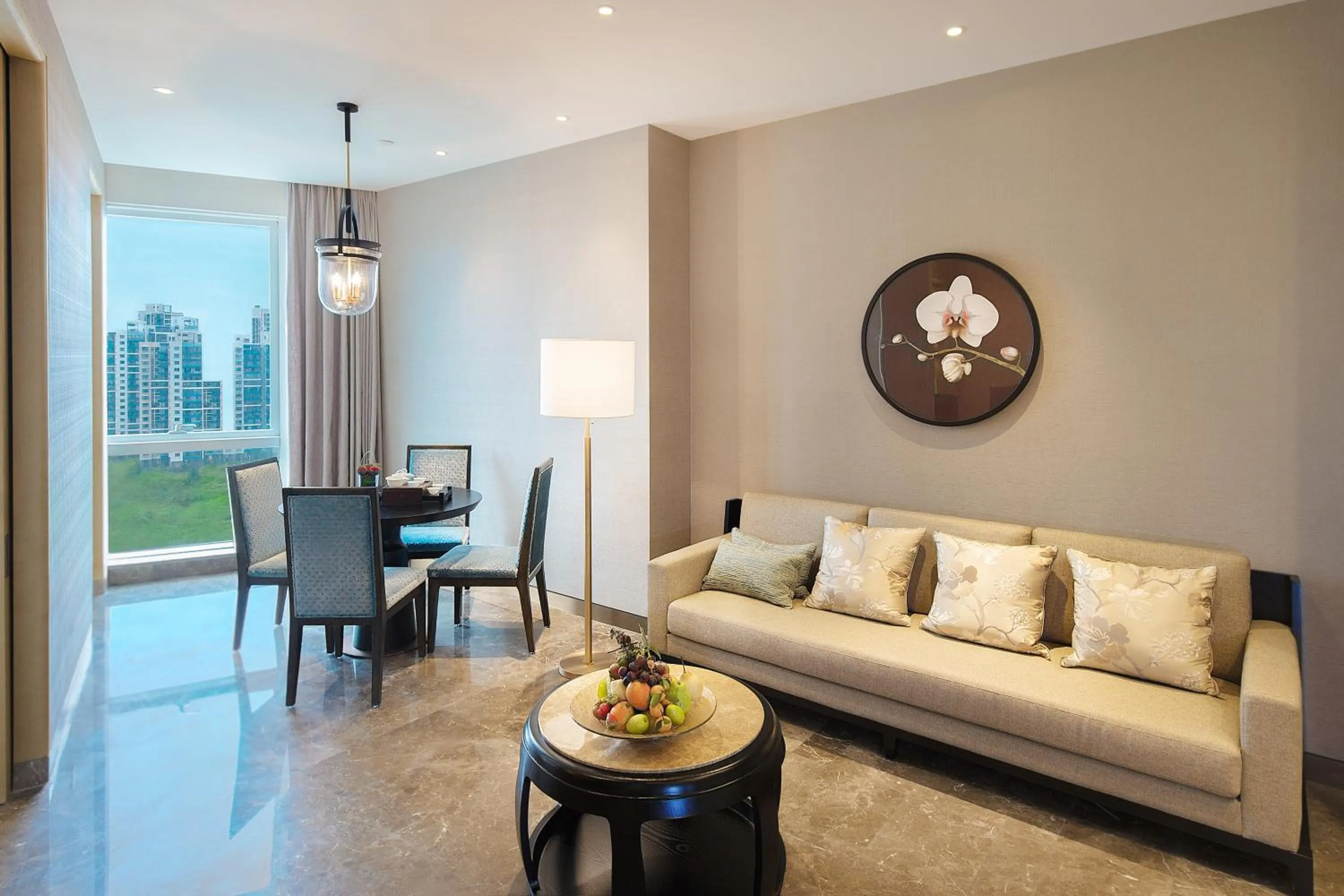 Living room in InterContinental Haikou Seaview by IHG