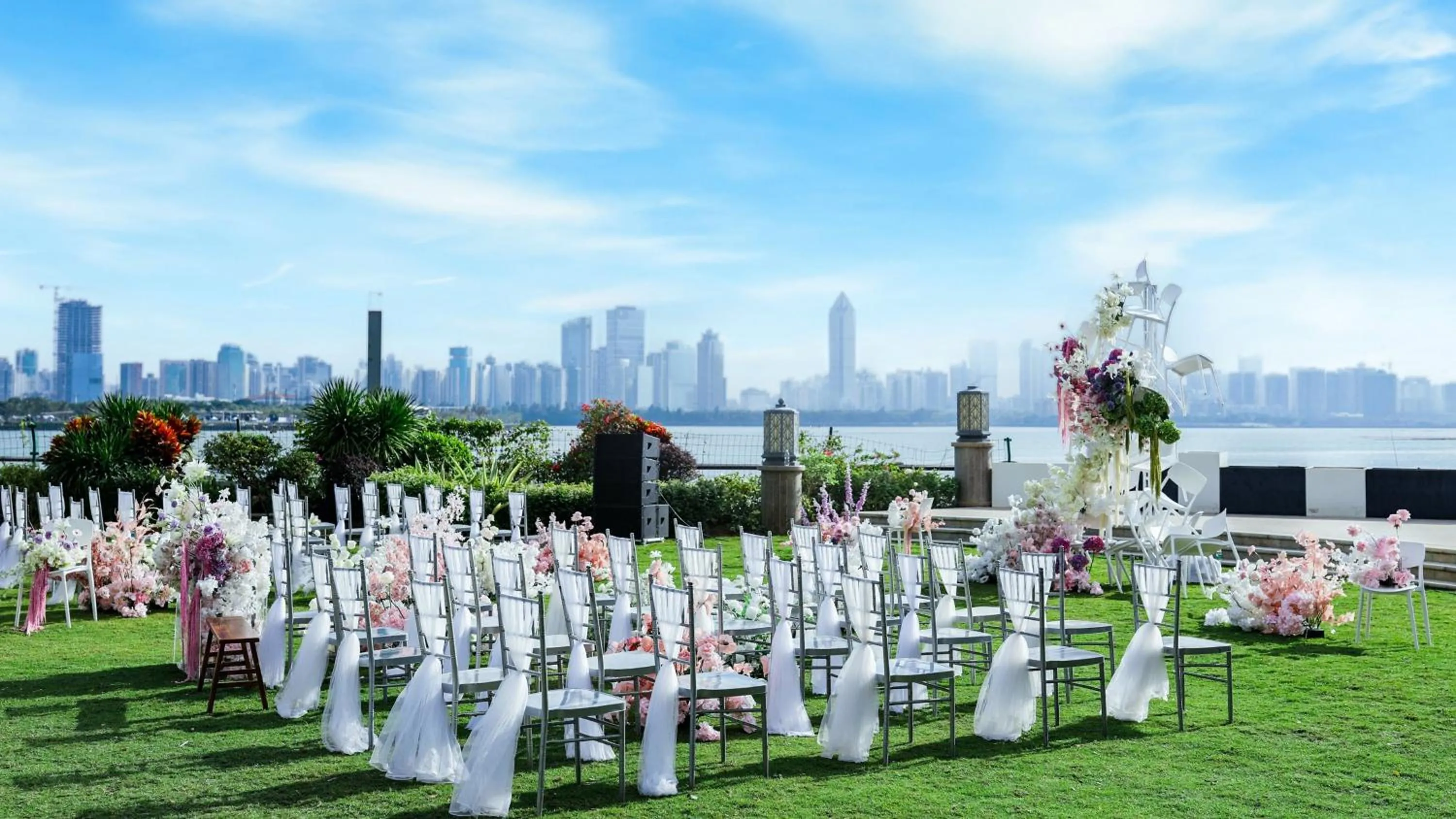 Meeting/conference room in InterContinental Haikou Seaview by IHG