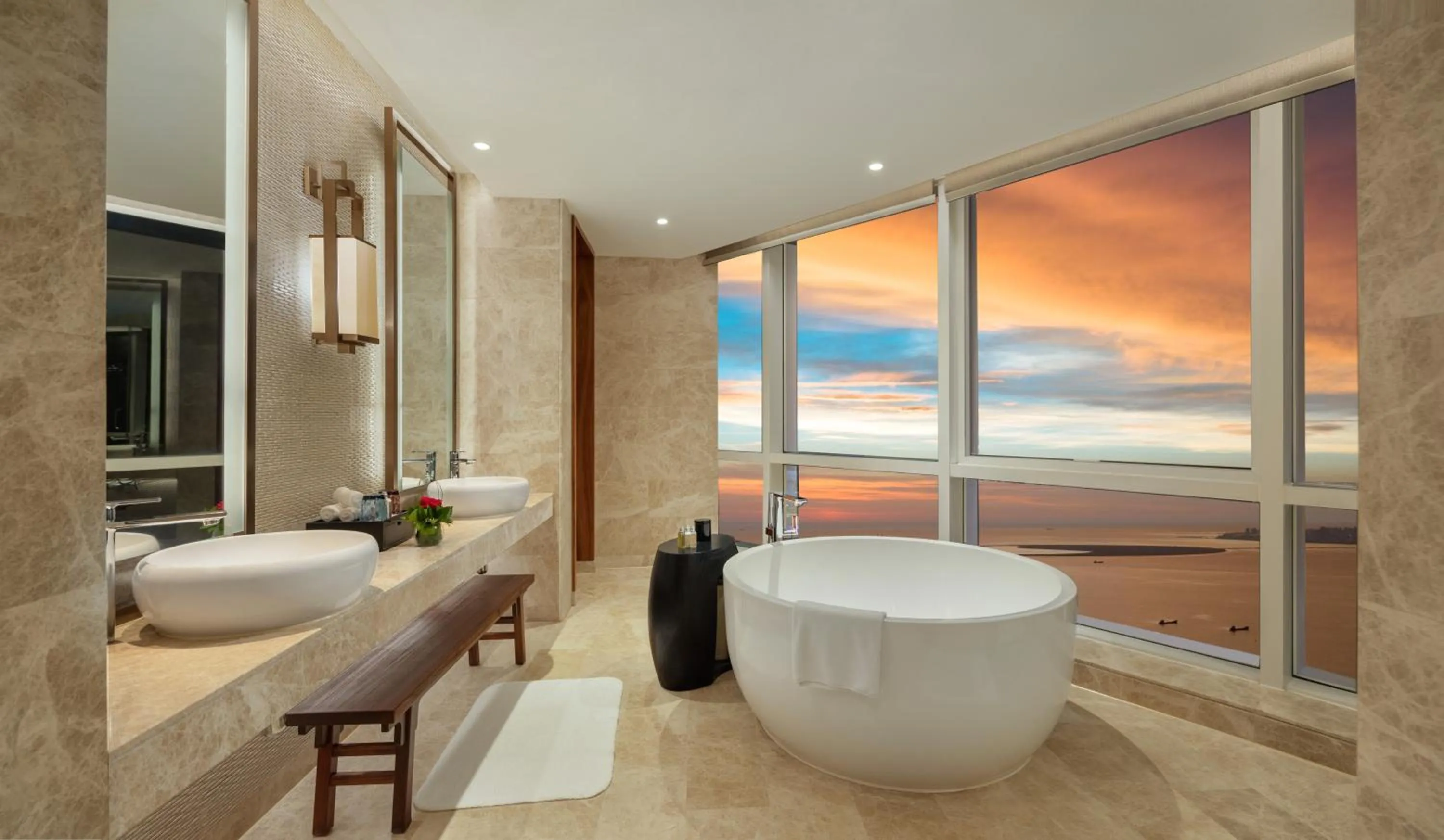 Bathroom in InterContinental Haikou Seaview by IHG