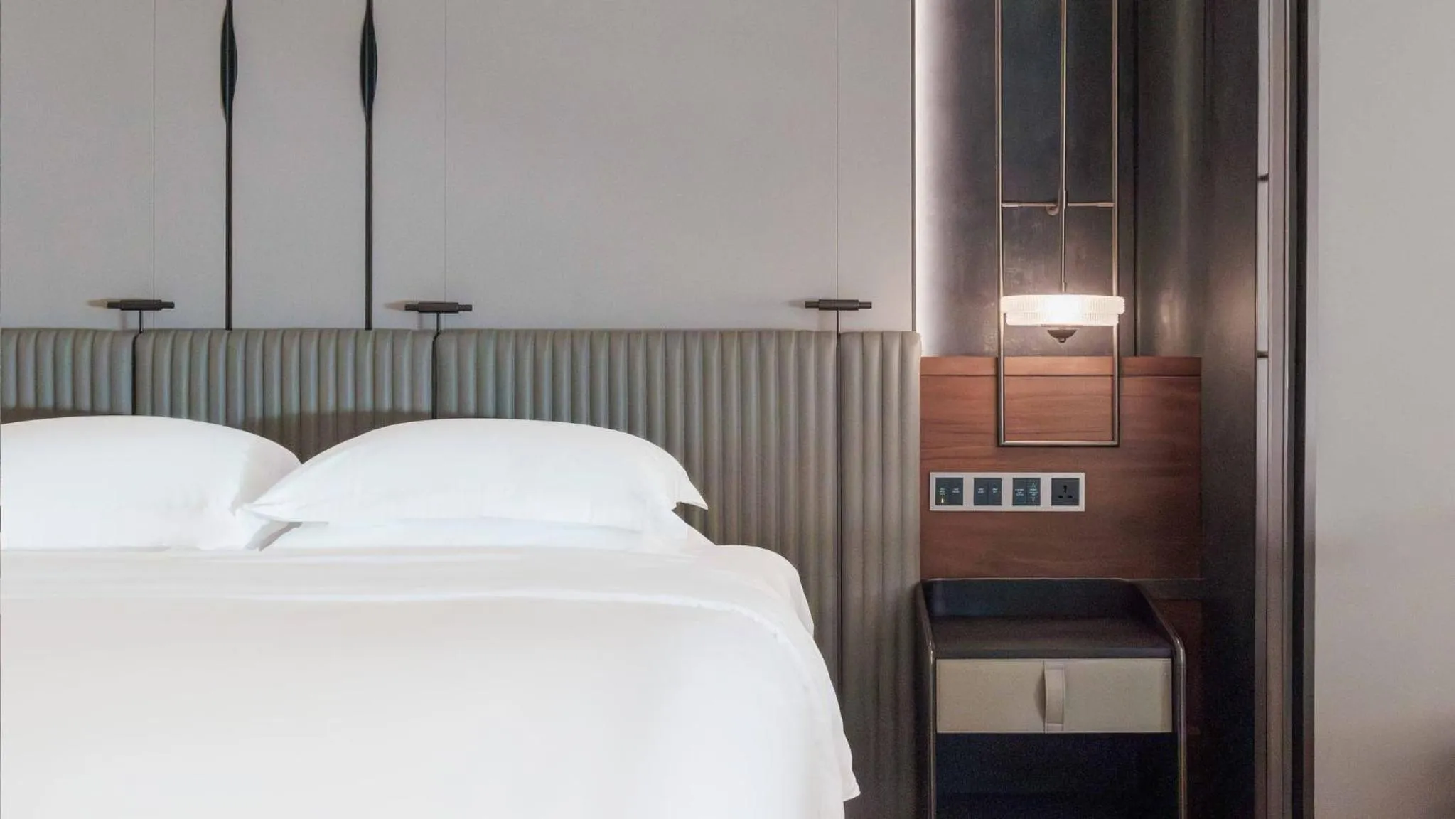 Photo of the whole room, Bed in InterContinental Haikou Seaview by IHG