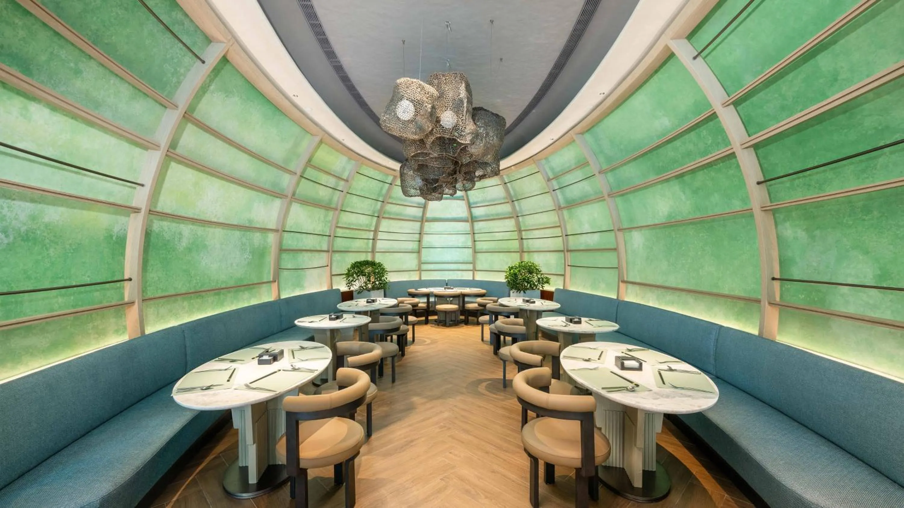 Restaurant/places to eat in InterContinental Haikou Seaview by IHG