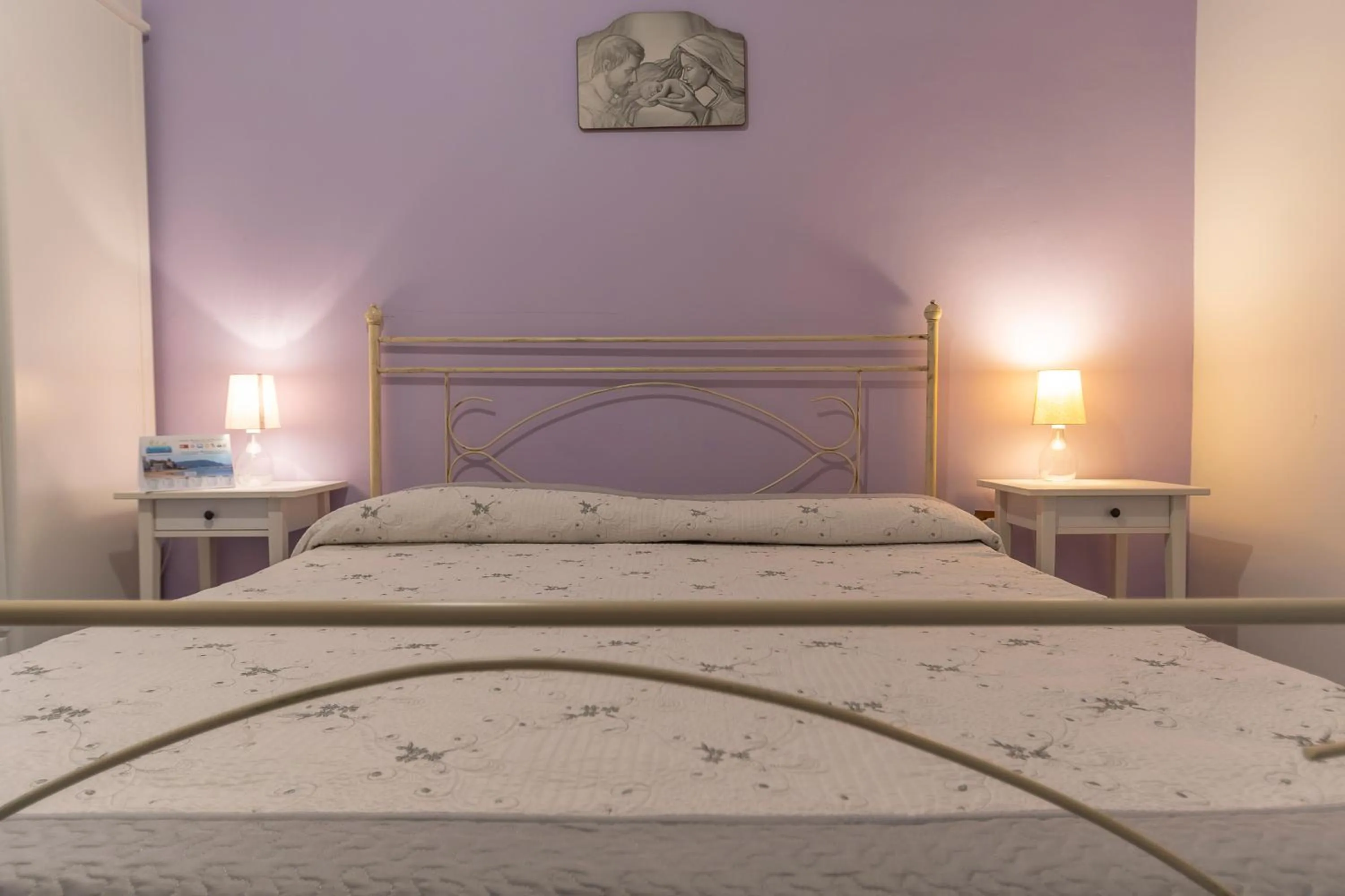 Bed in B&B Posidonia