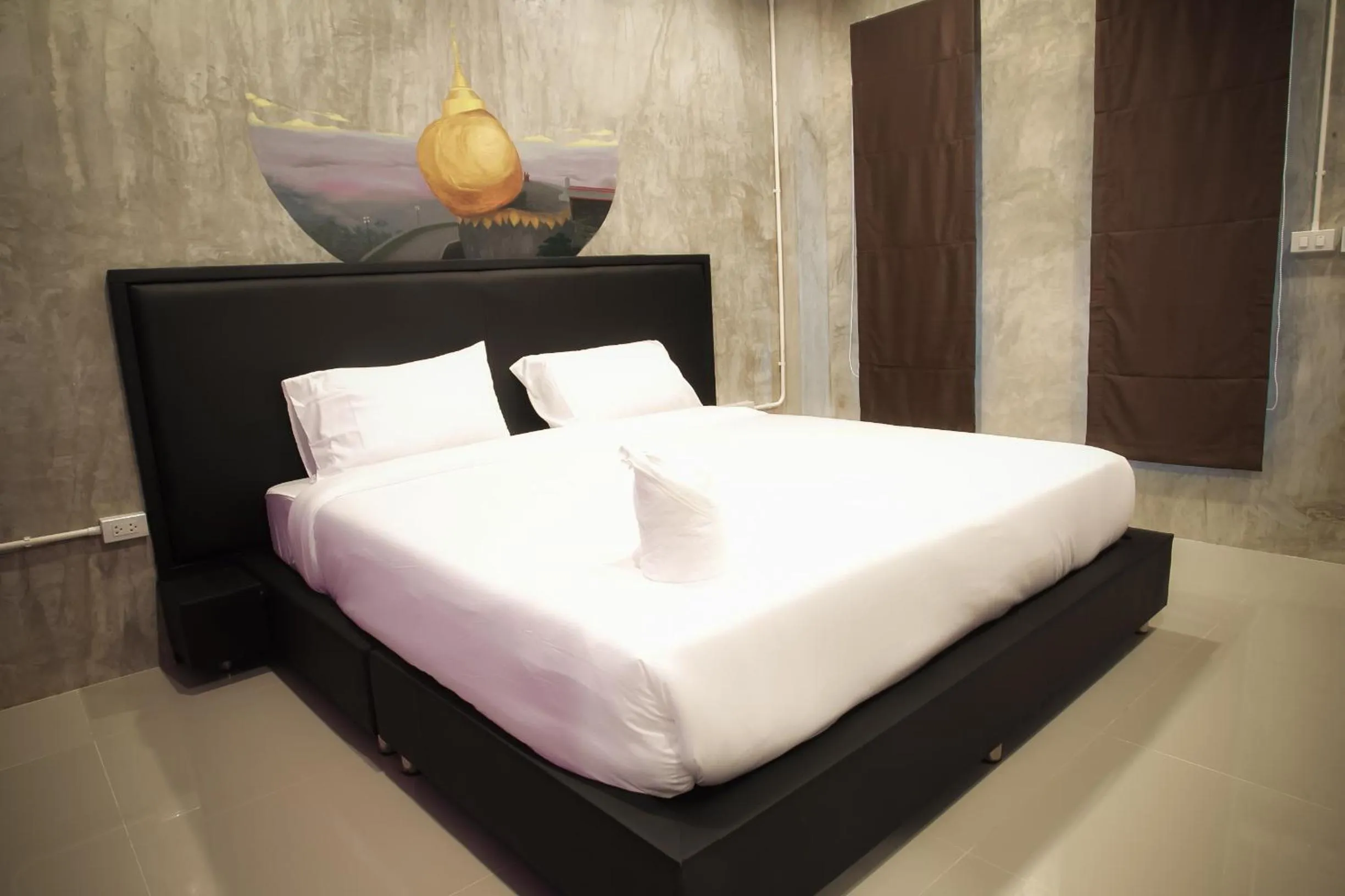 Photo of the whole room, Bed in B-Cozy Hotel