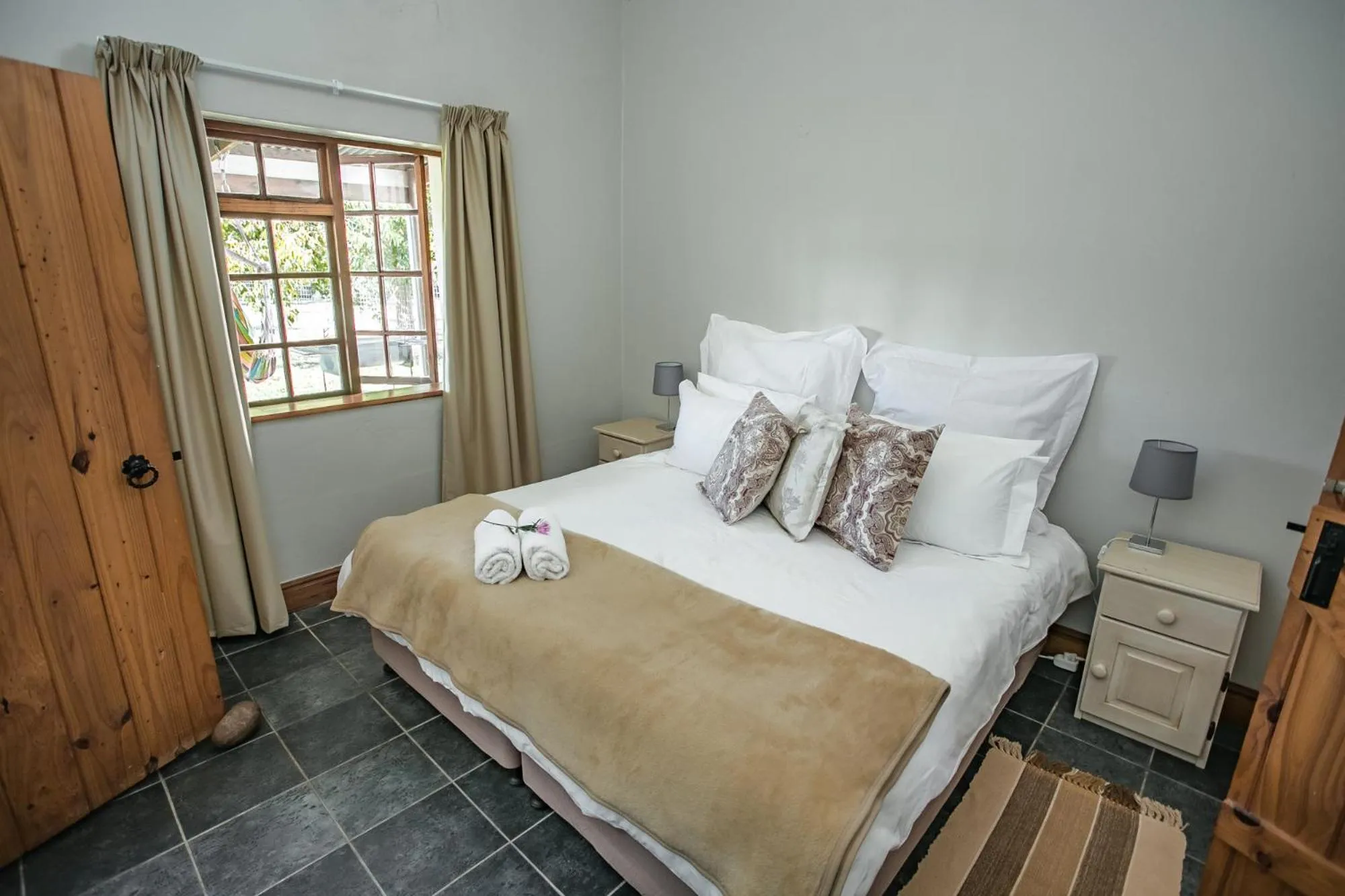 Bedroom, Bed in Bella Manga Country Escape